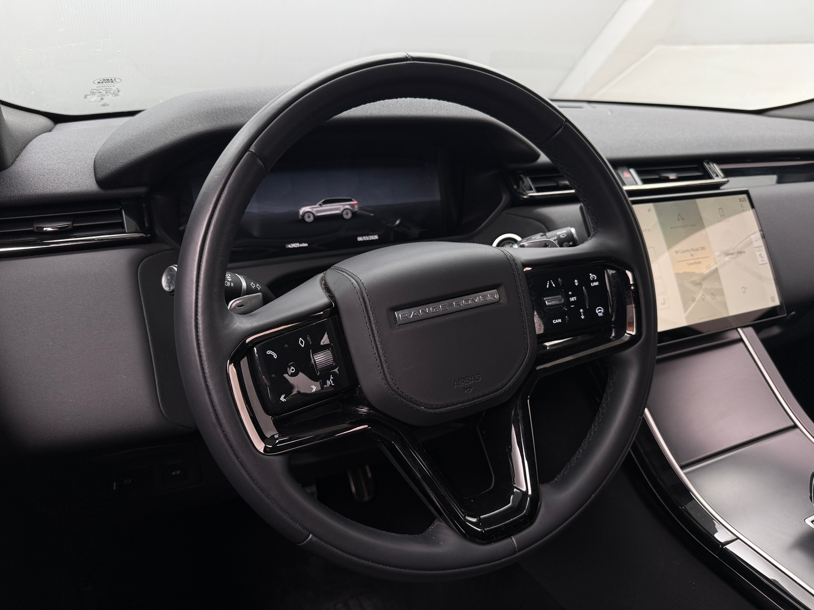 Thumbnail: 2024 Land Rover Range Rover Velar - 4