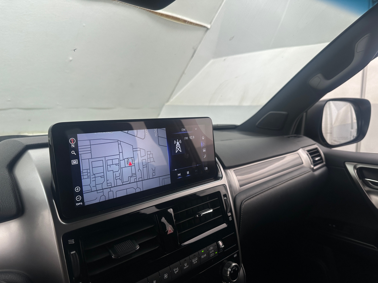 Thumbnail: 2023 Lexus GX - 3