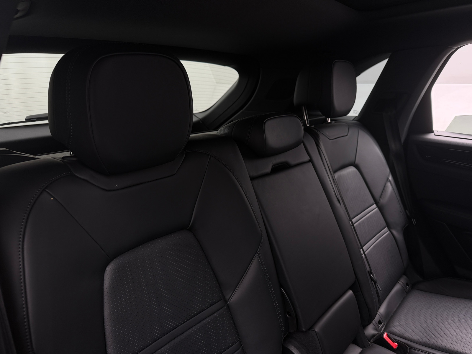 Thumbnail: 2023 Porsche Cayenne - 5