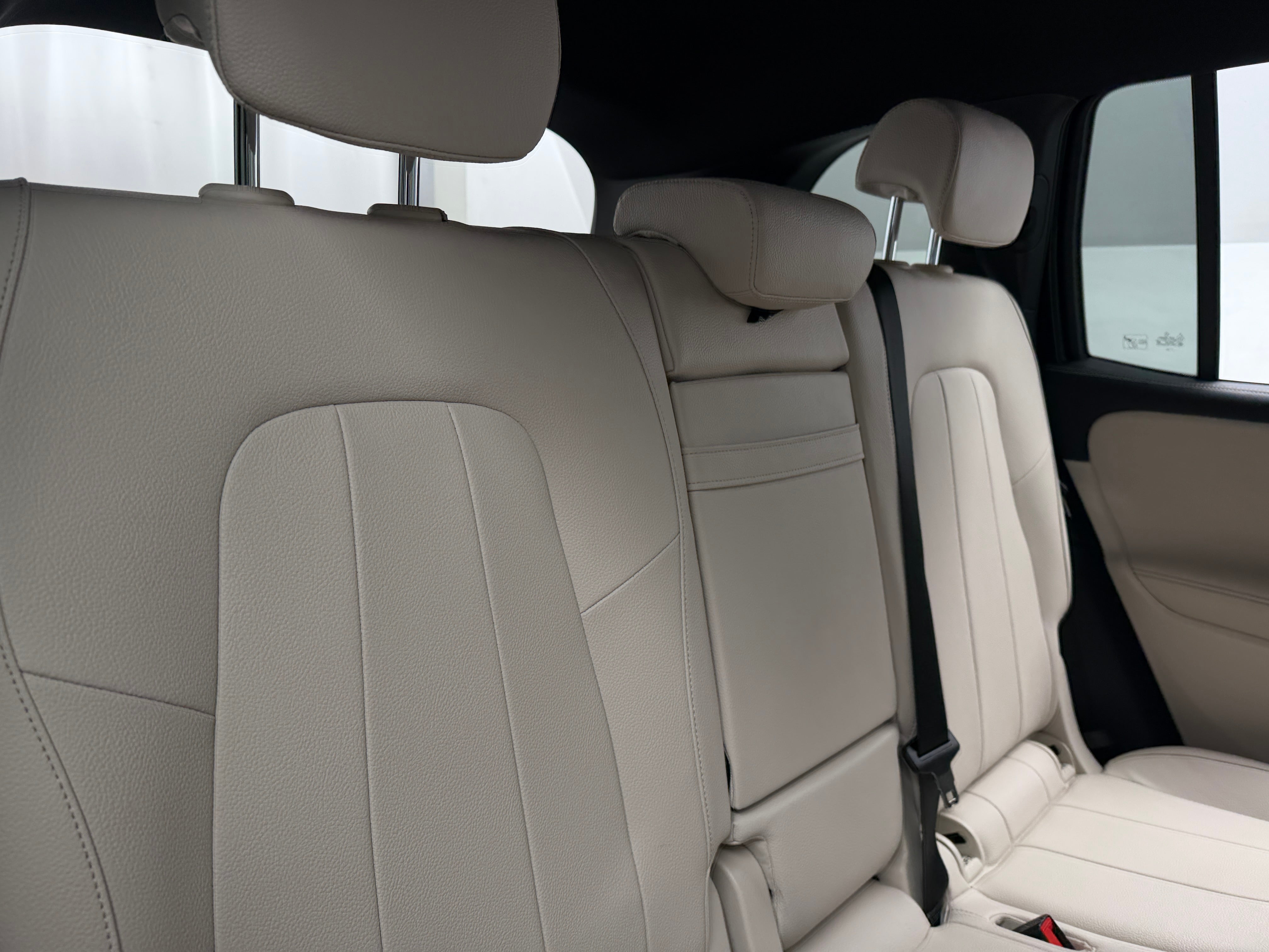 2023 Mercedes-Benz GLB Base - Photo 3