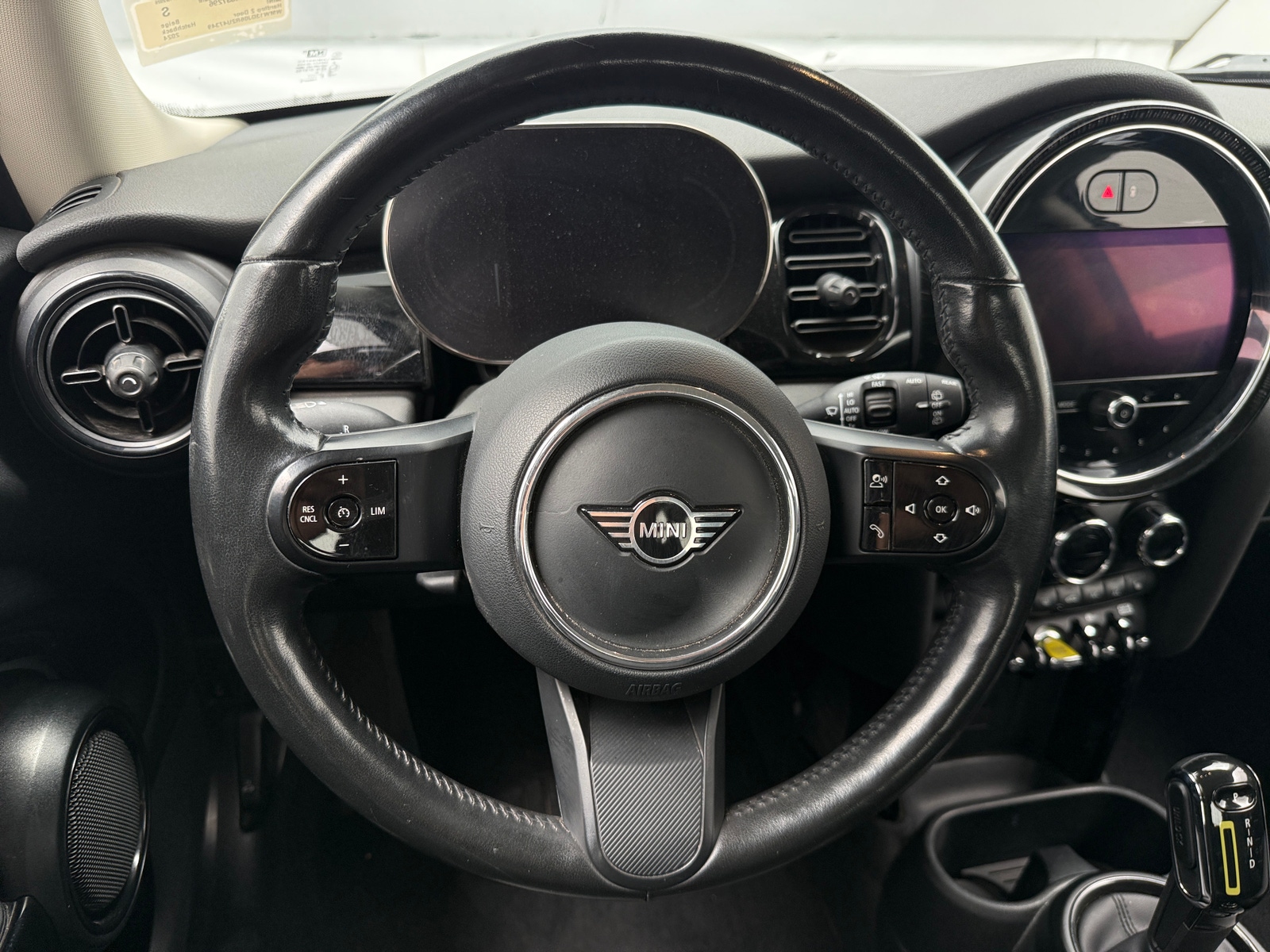 Thumbnail: 2024 MINI Cooper Hardtop - 4
