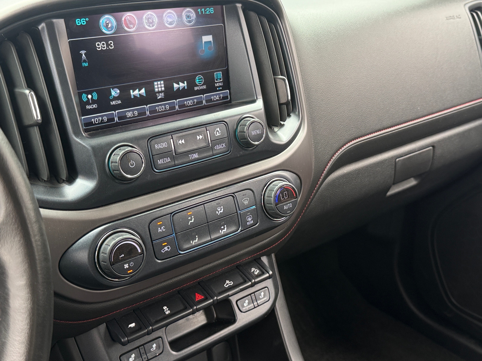 Thumbnail: 2018 GMC Canyon - 4