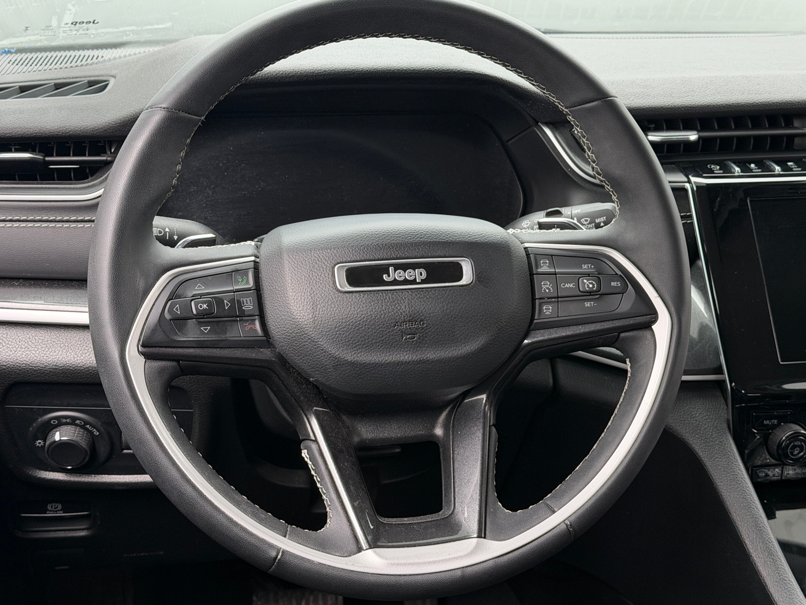 Thumbnail: 2023 Jeep Grand Cherokee - 5