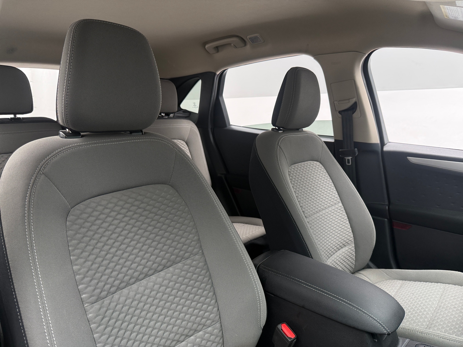 Thumbnail: 2020 Ford Escape - 2