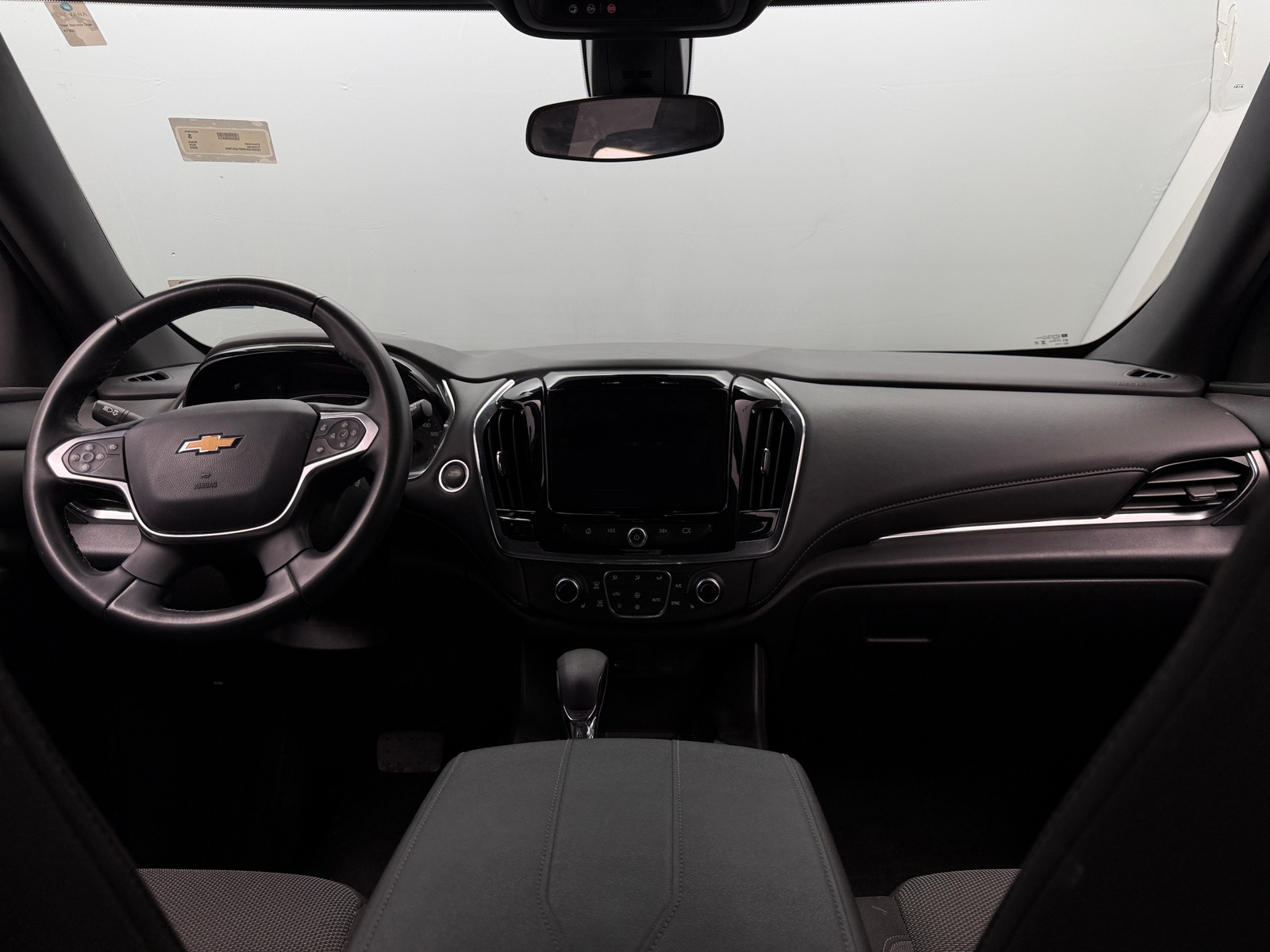Thumbnail: 2023 Chevrolet Traverse - 3