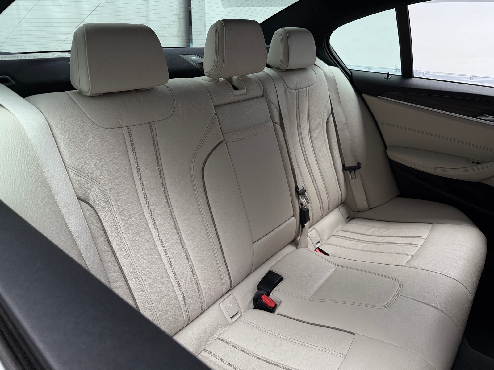 Thumbnail: 2017 BMW 5 Series - 5