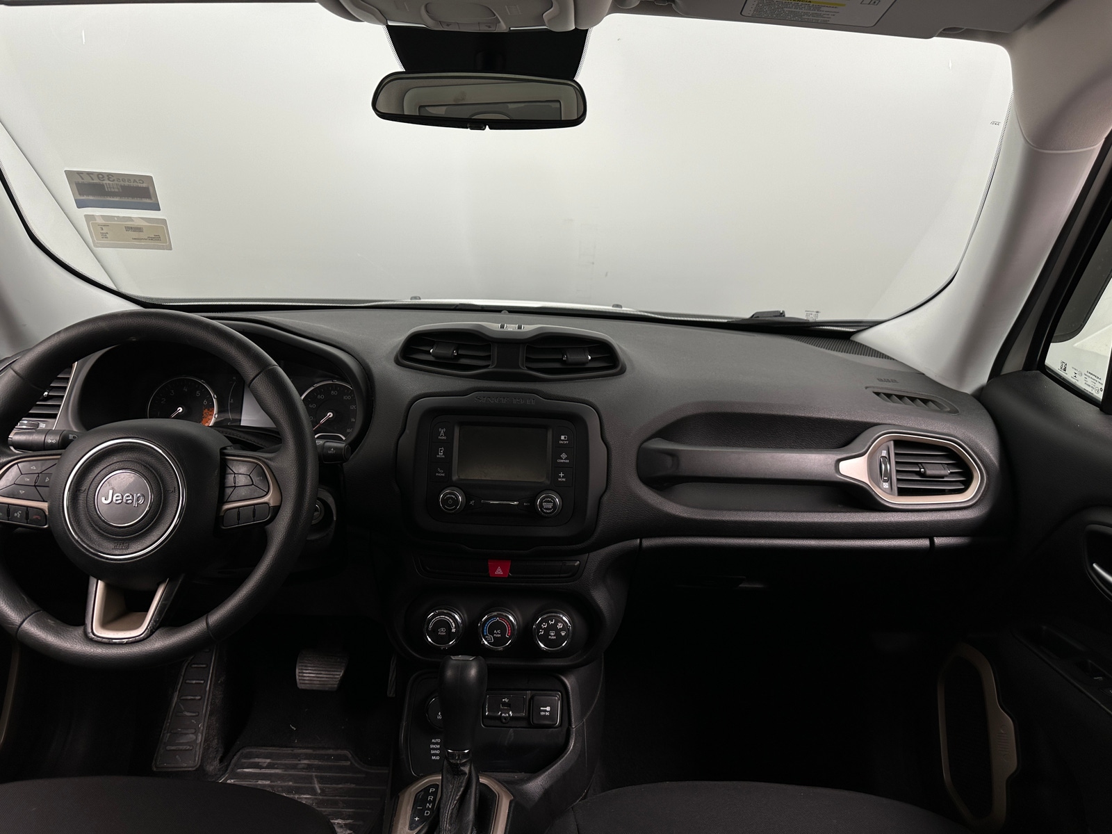 Thumbnail: 2015 Jeep Renegade - 3