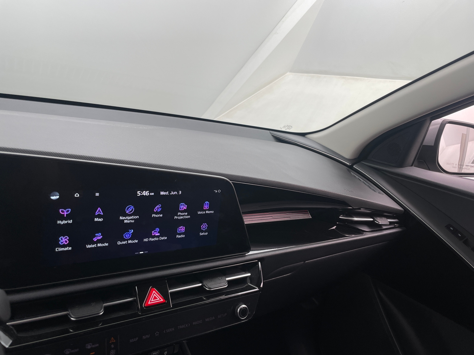 Thumbnail: 2024 Kia Niro - 4