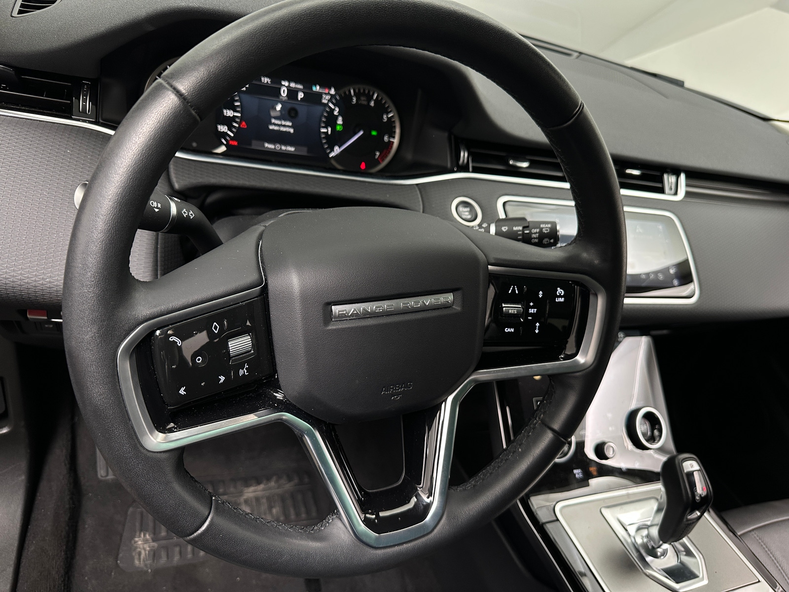 Thumbnail: 2023 Land Rover Range Rover Evoque - 4