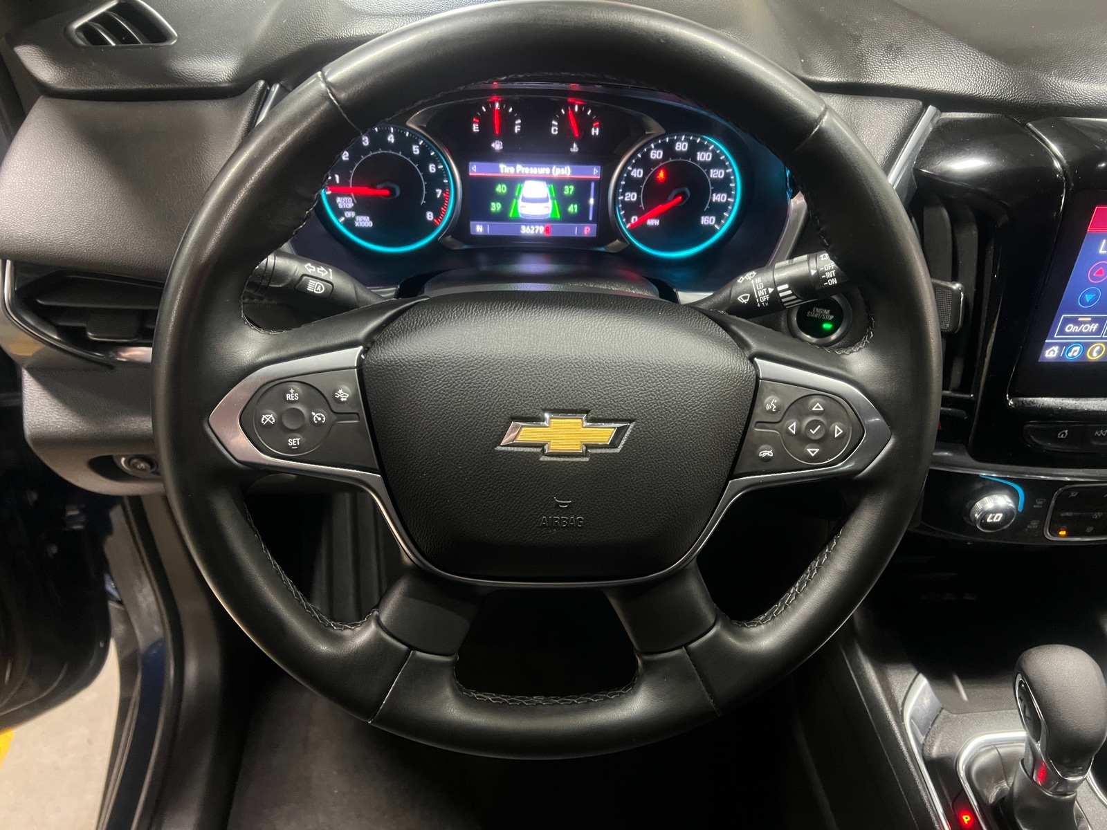 Thumbnail: 2023 Chevrolet Traverse - 5