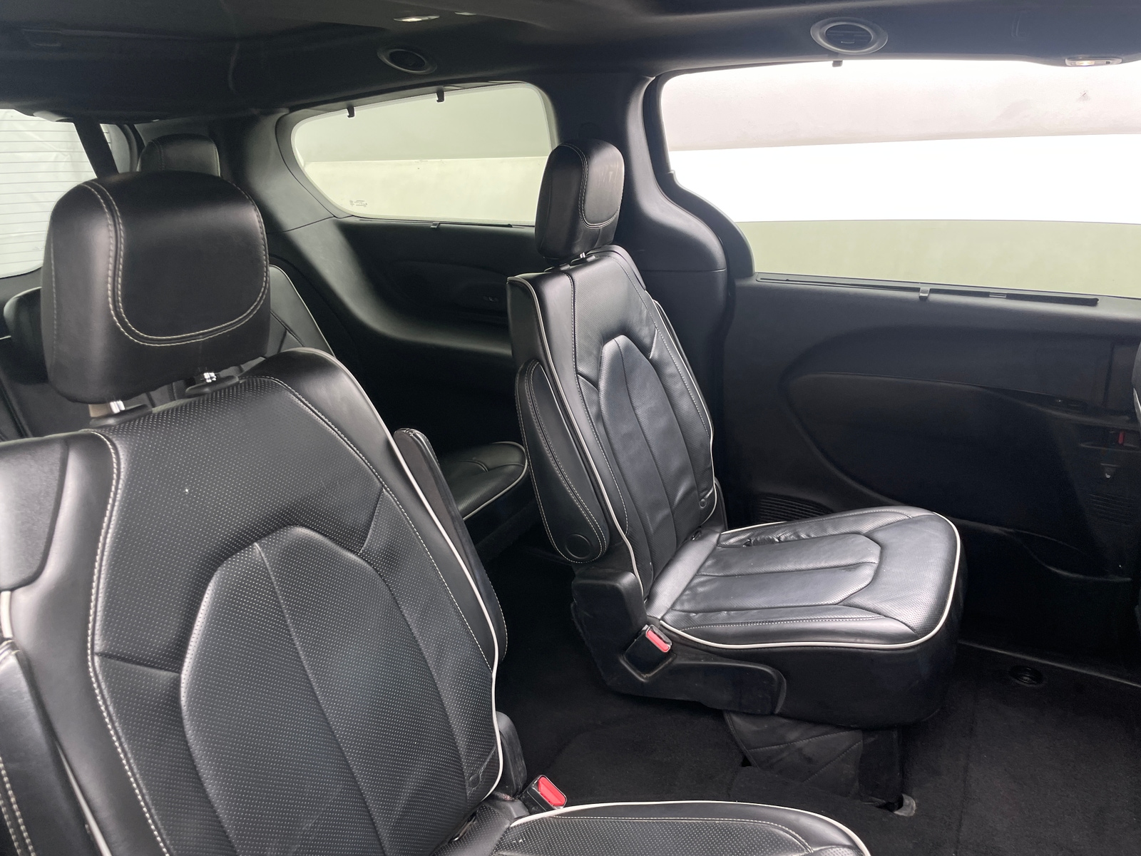 Thumbnail: 2019 Chrysler Pacifica - 5