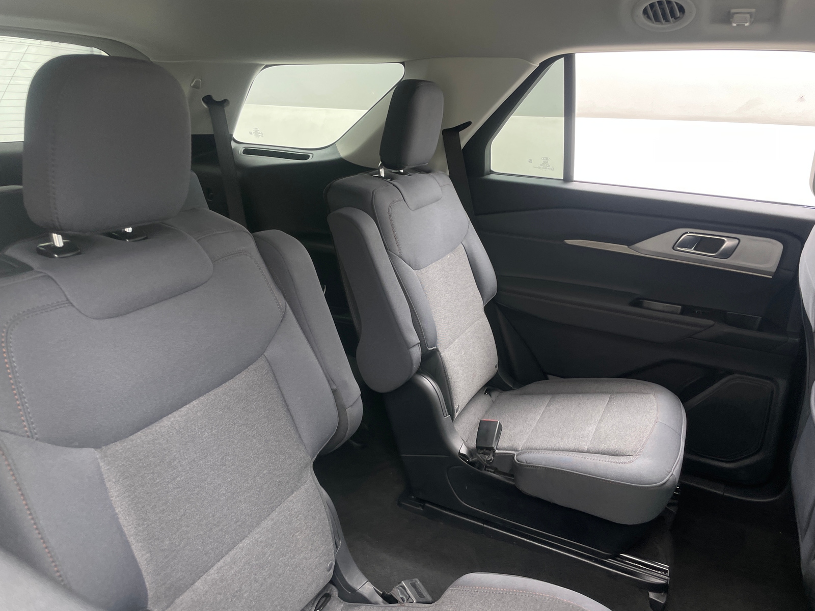 Thumbnail: 2026 Ford Explorer - 6