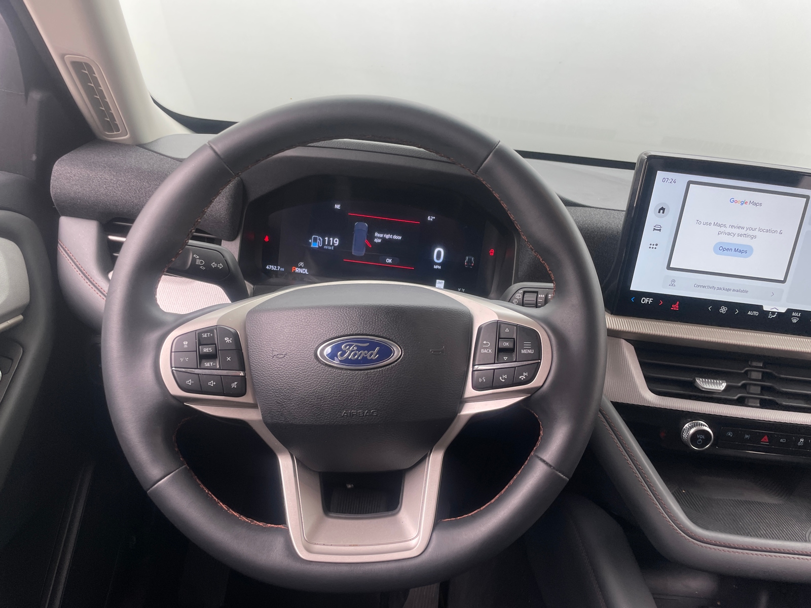 Thumbnail: 2026 Ford Explorer - 5
