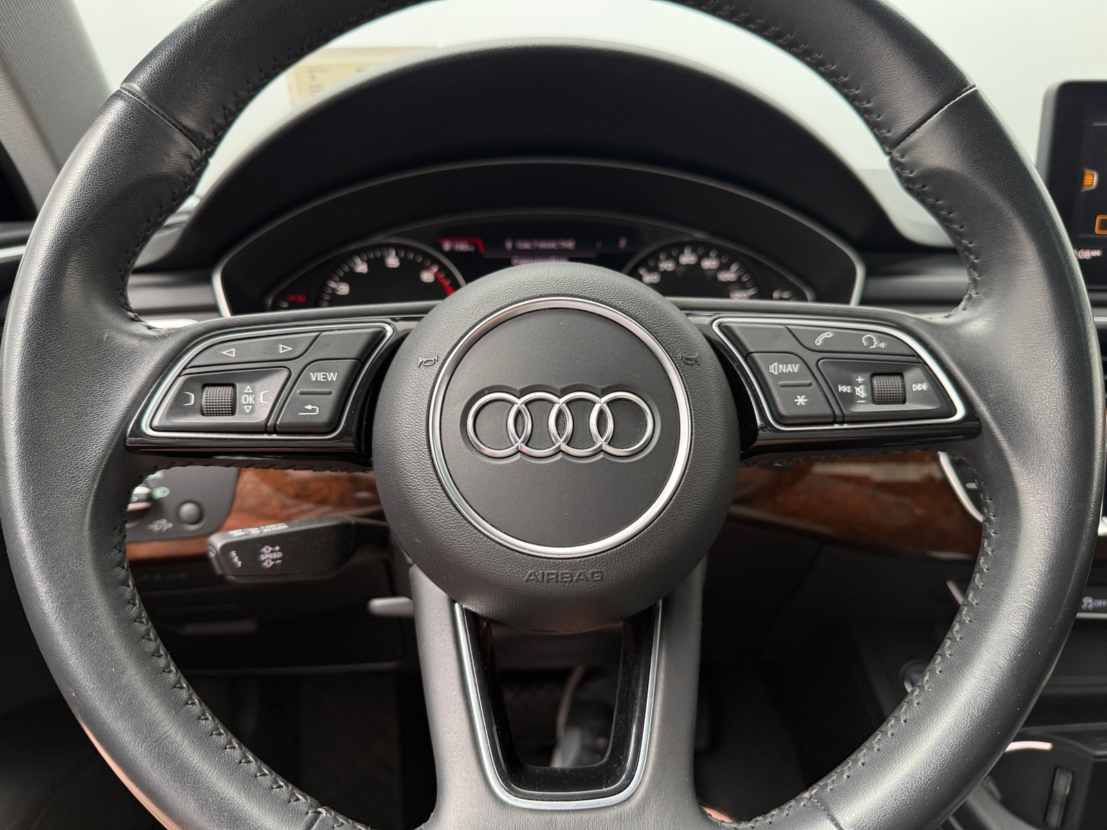 Thumbnail: 2019 Audi A4 - 4