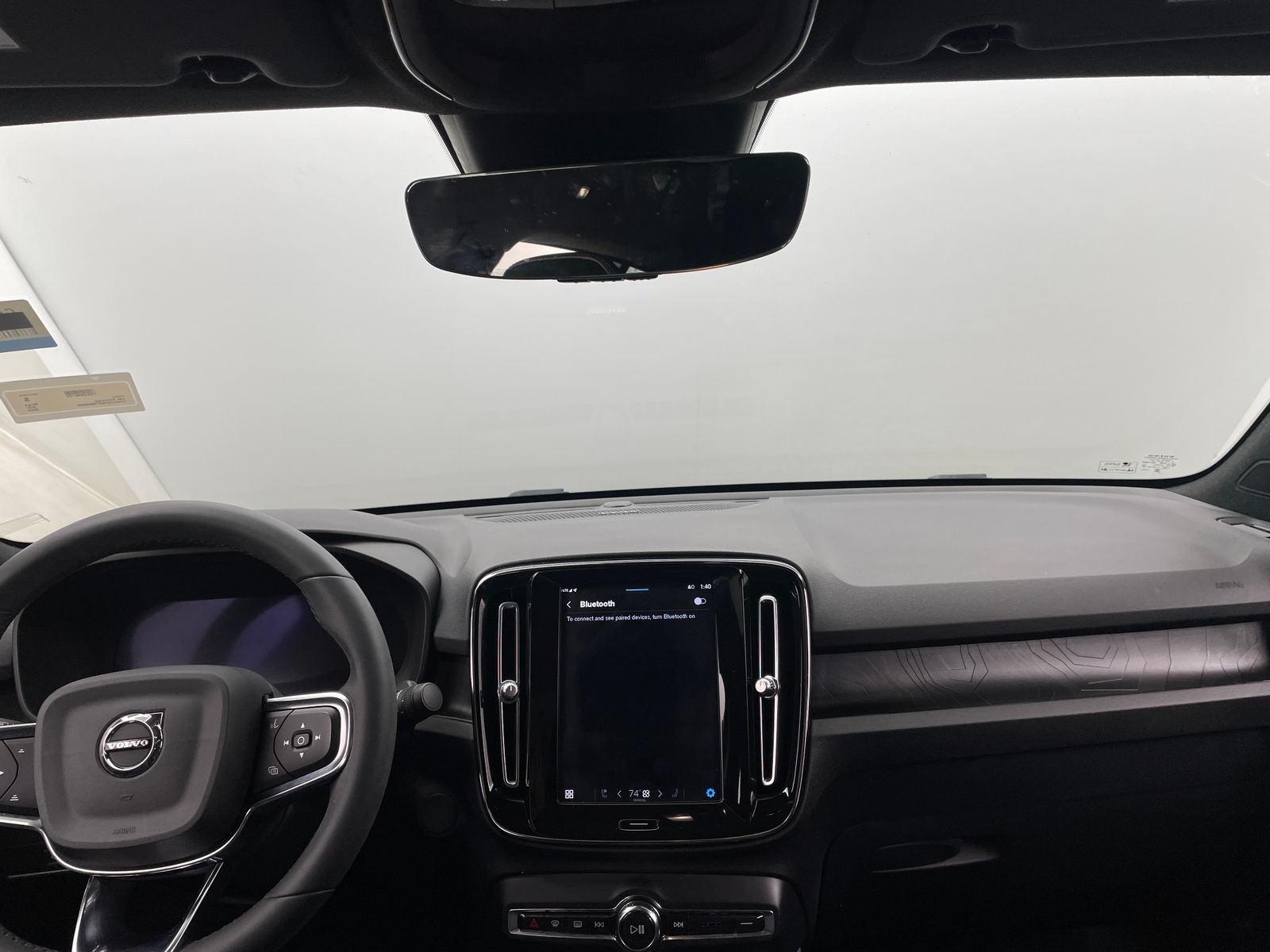 Thumbnail: 2023 Volvo C40 - 3
