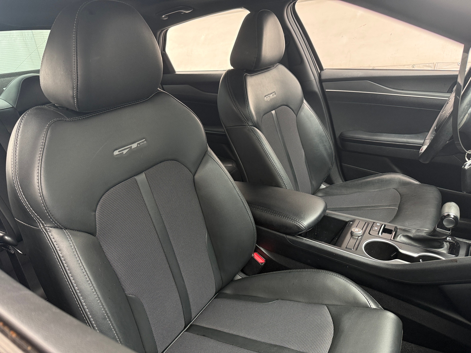 Thumbnail: 2022 Kia K5 - 2