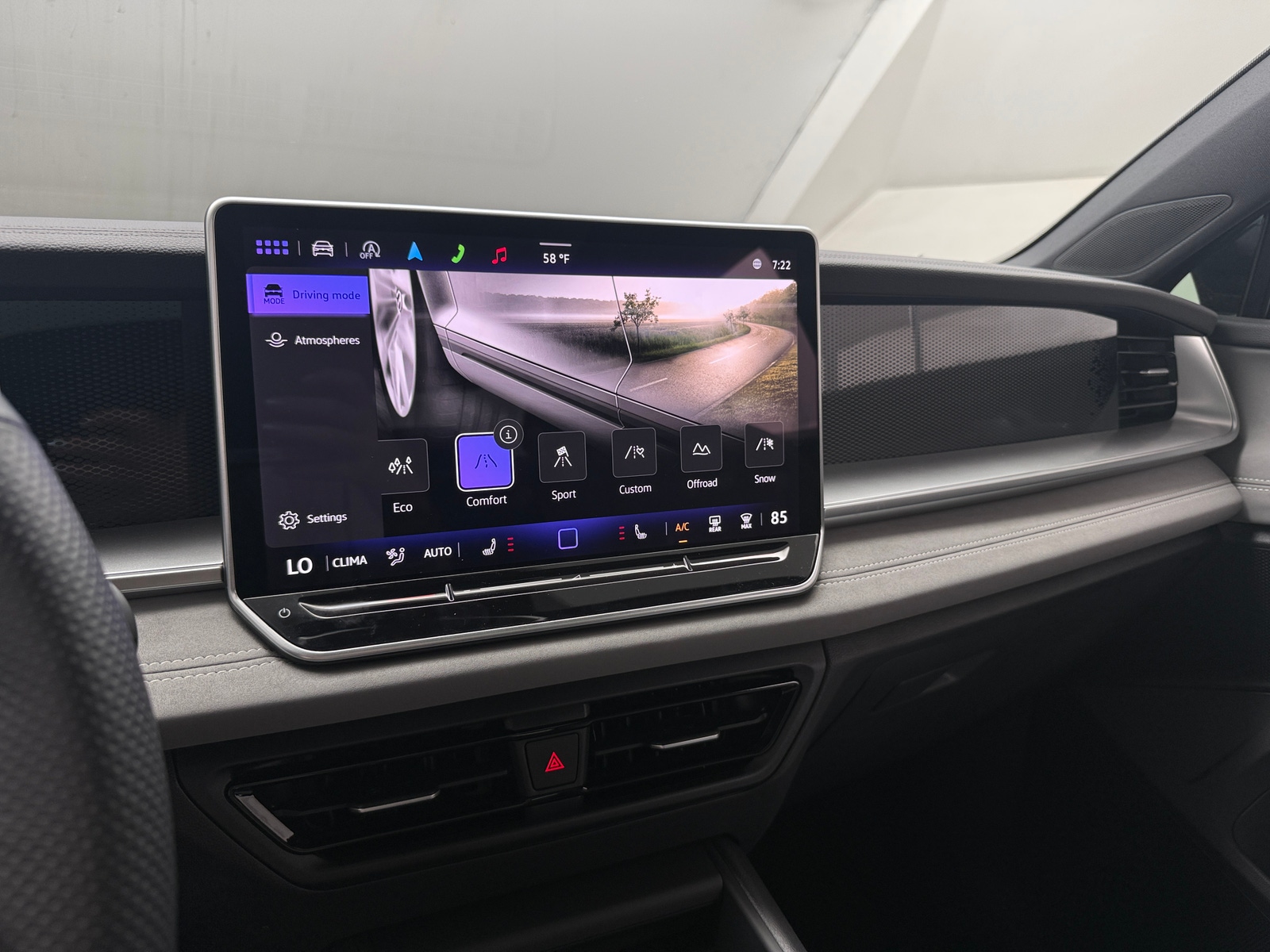 Thumbnail: 2025 Volkswagen Tiguan - 4