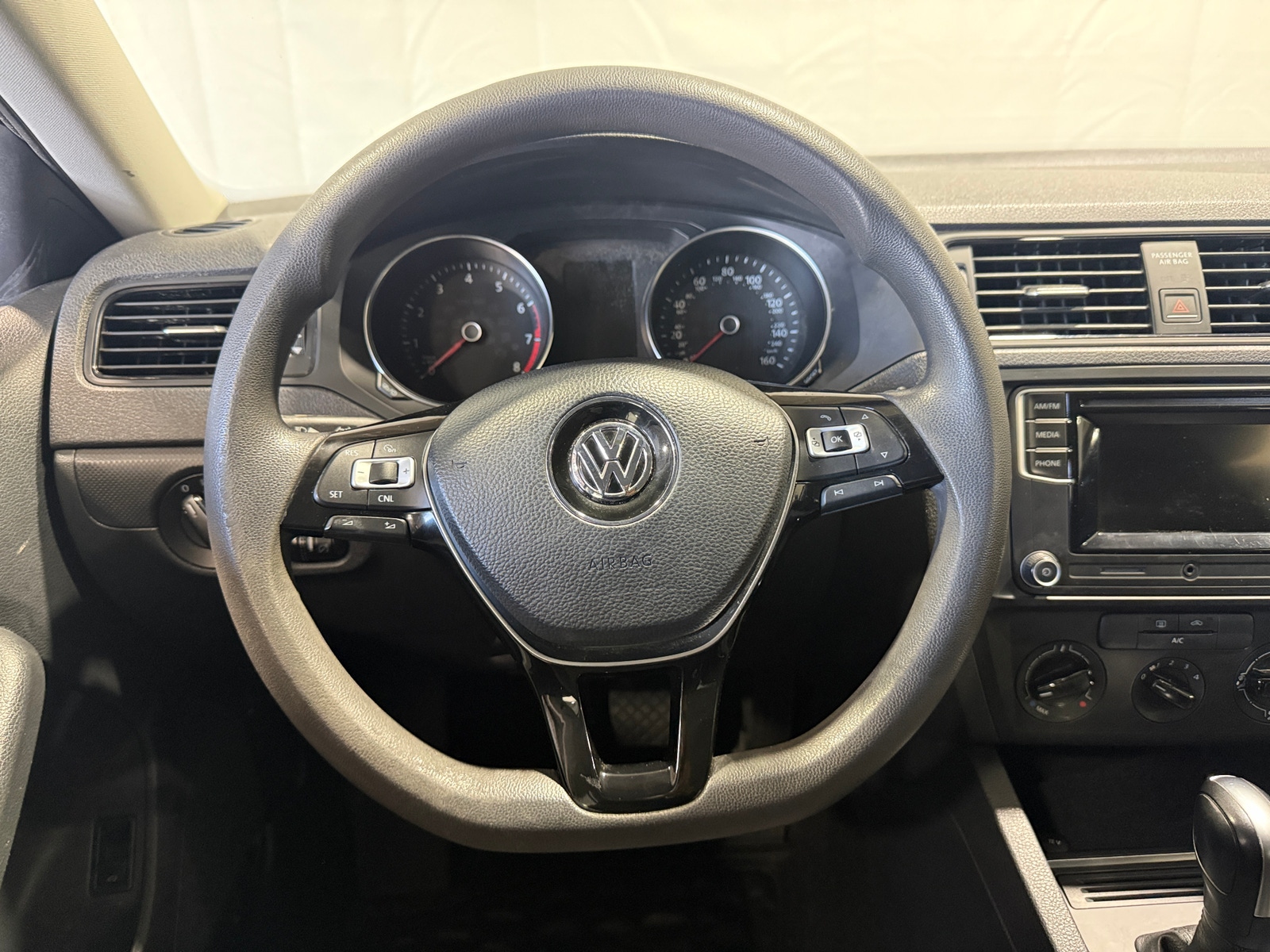 Thumbnail: 2016 Volkswagen Jetta - 5