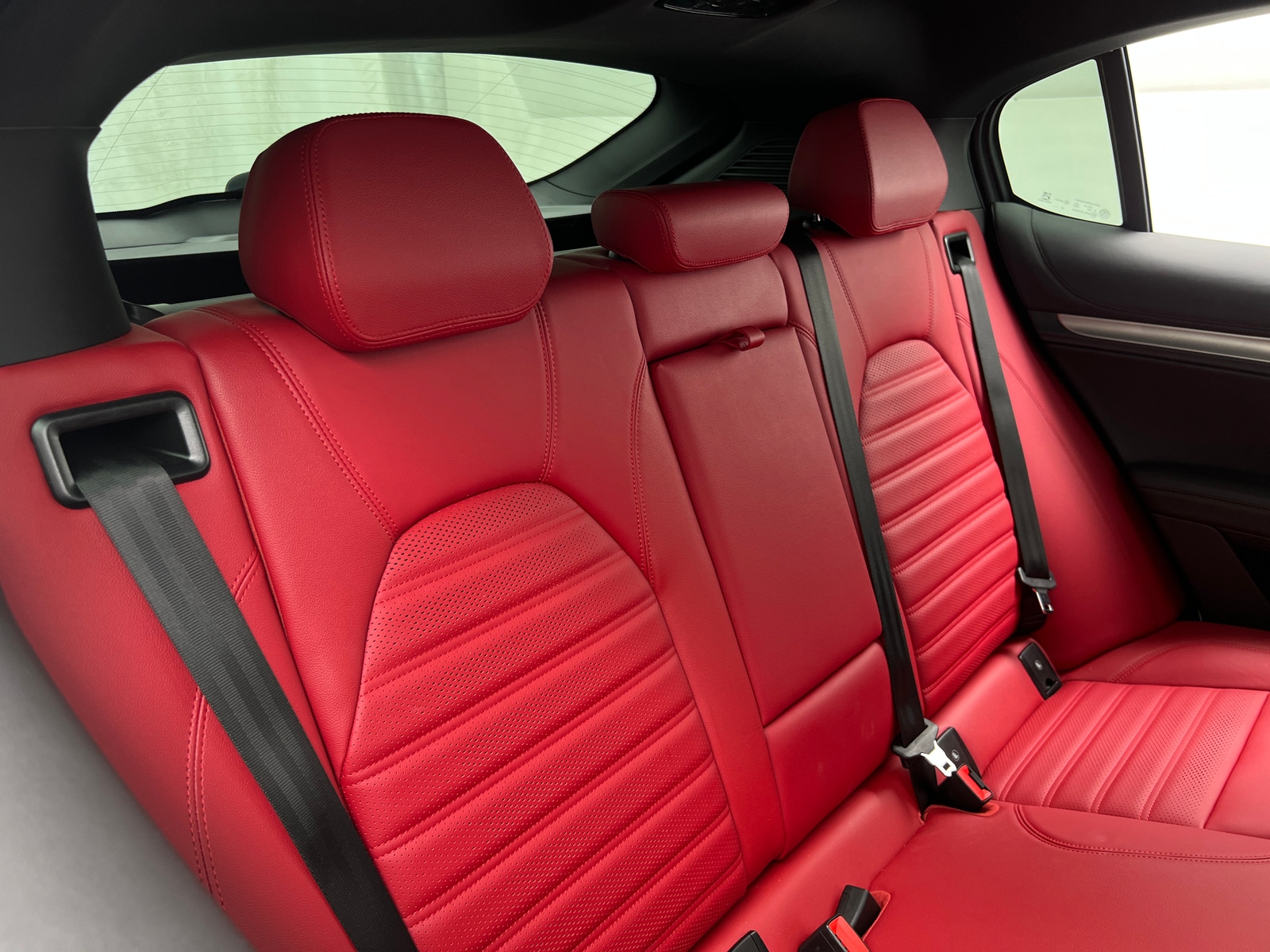 Thumbnail: 2023 Alfa Romeo Stelvio - 5