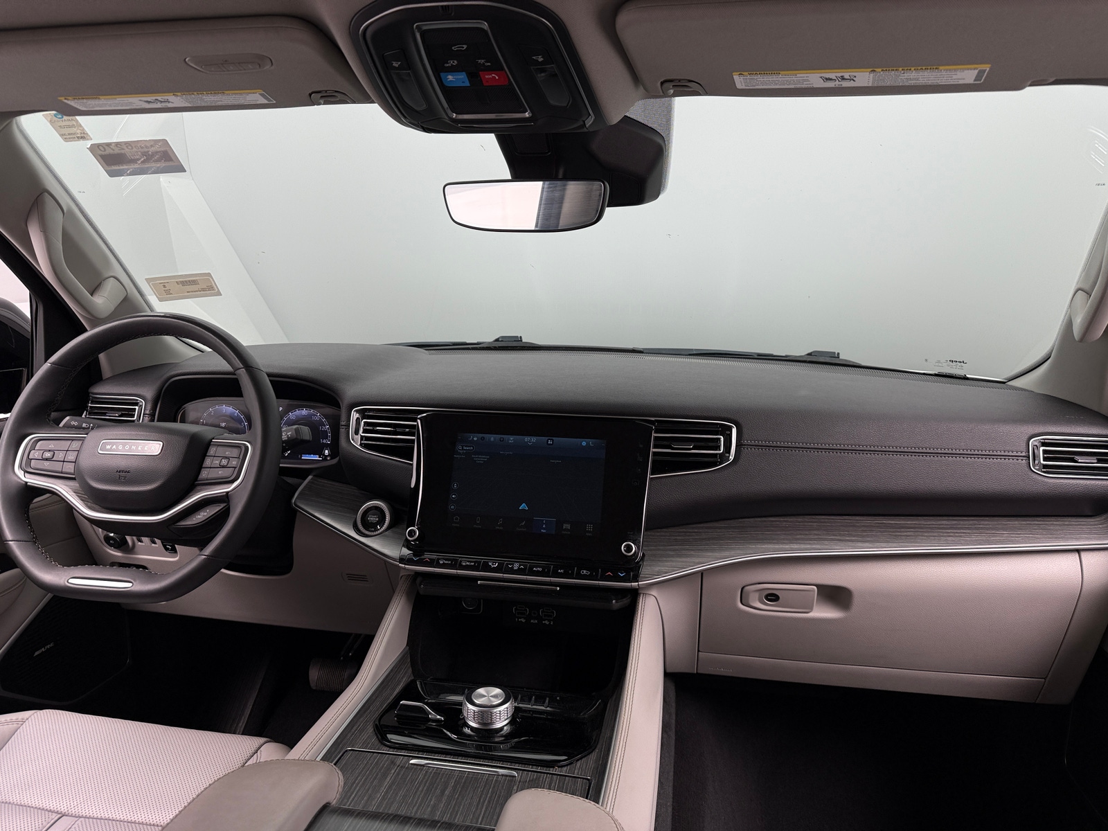Thumbnail: 2023 Jeep Wagoneer - 2