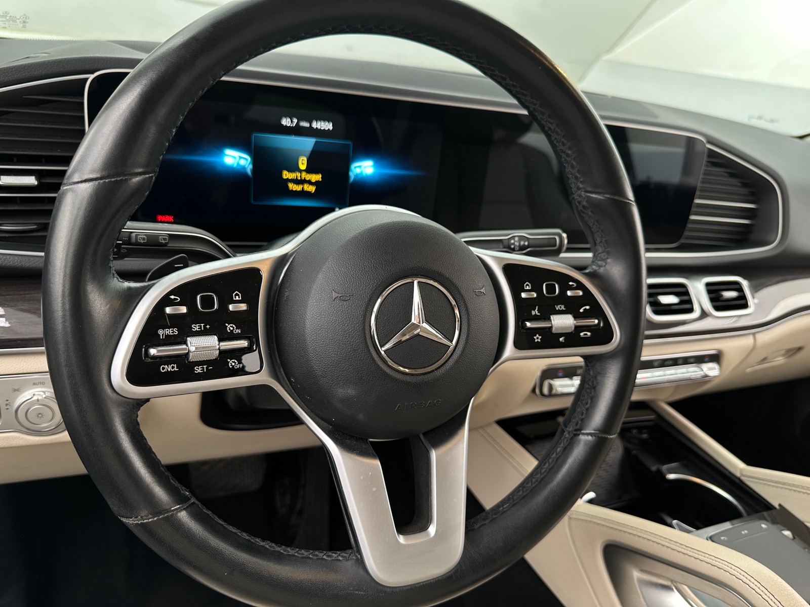 Thumbnail: 2021 Mercedes-Benz GLE - 4