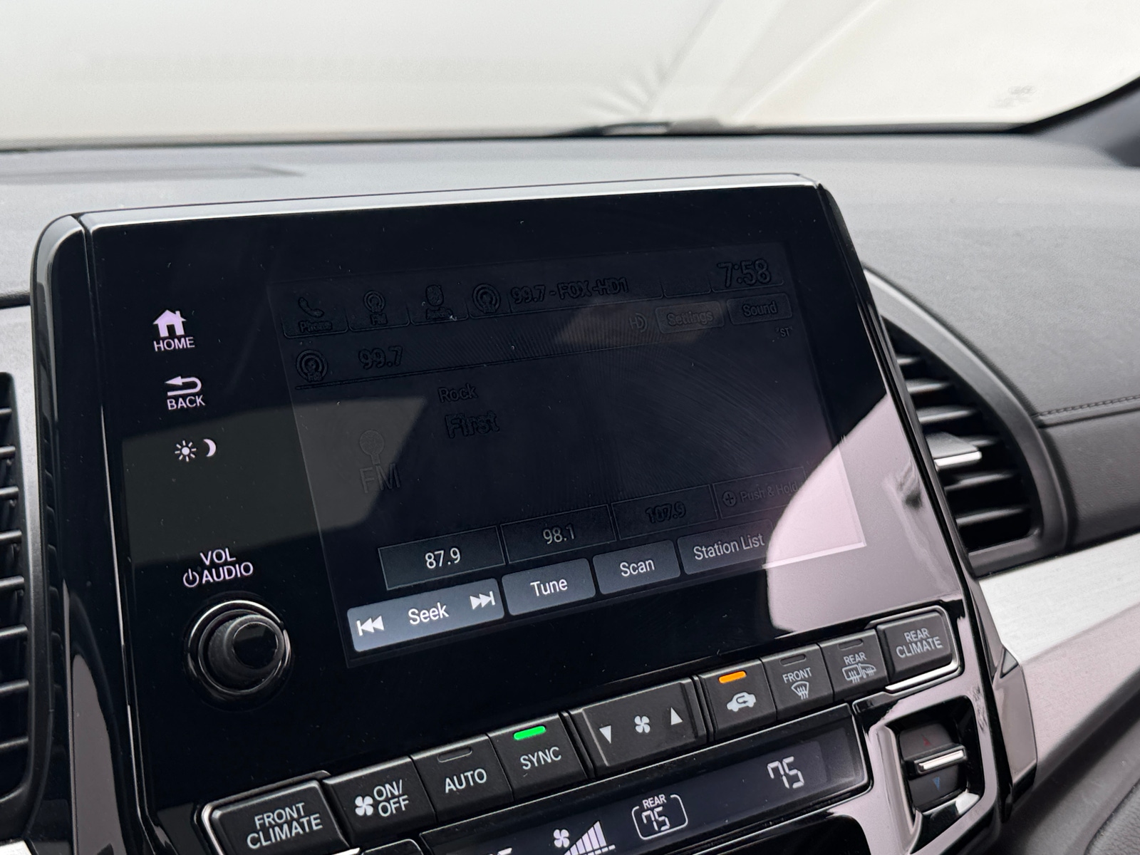 Thumbnail: 2023 Honda Odyssey - 3