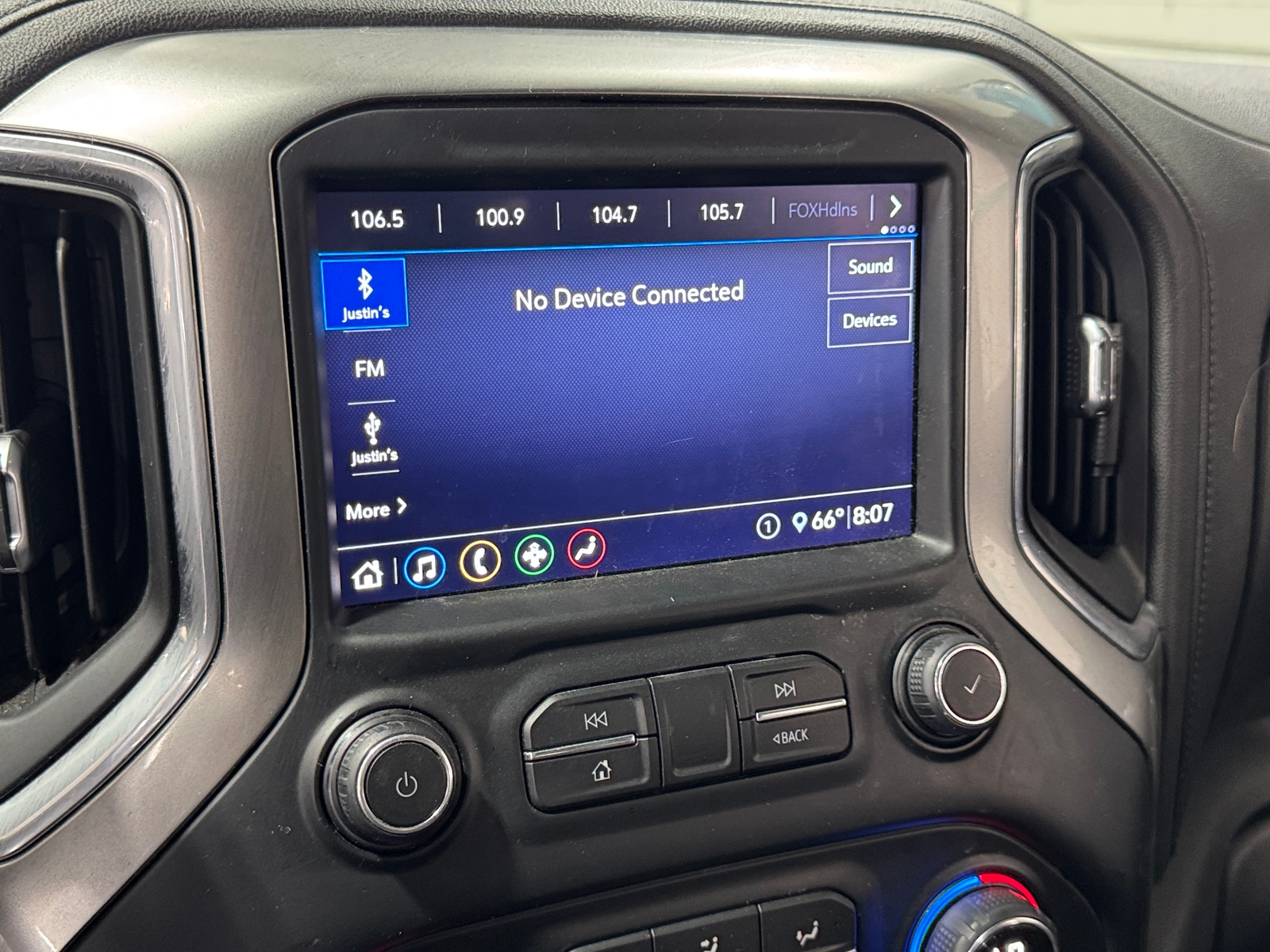 Thumbnail: 2020 Chevrolet Silverado 1500 - 4