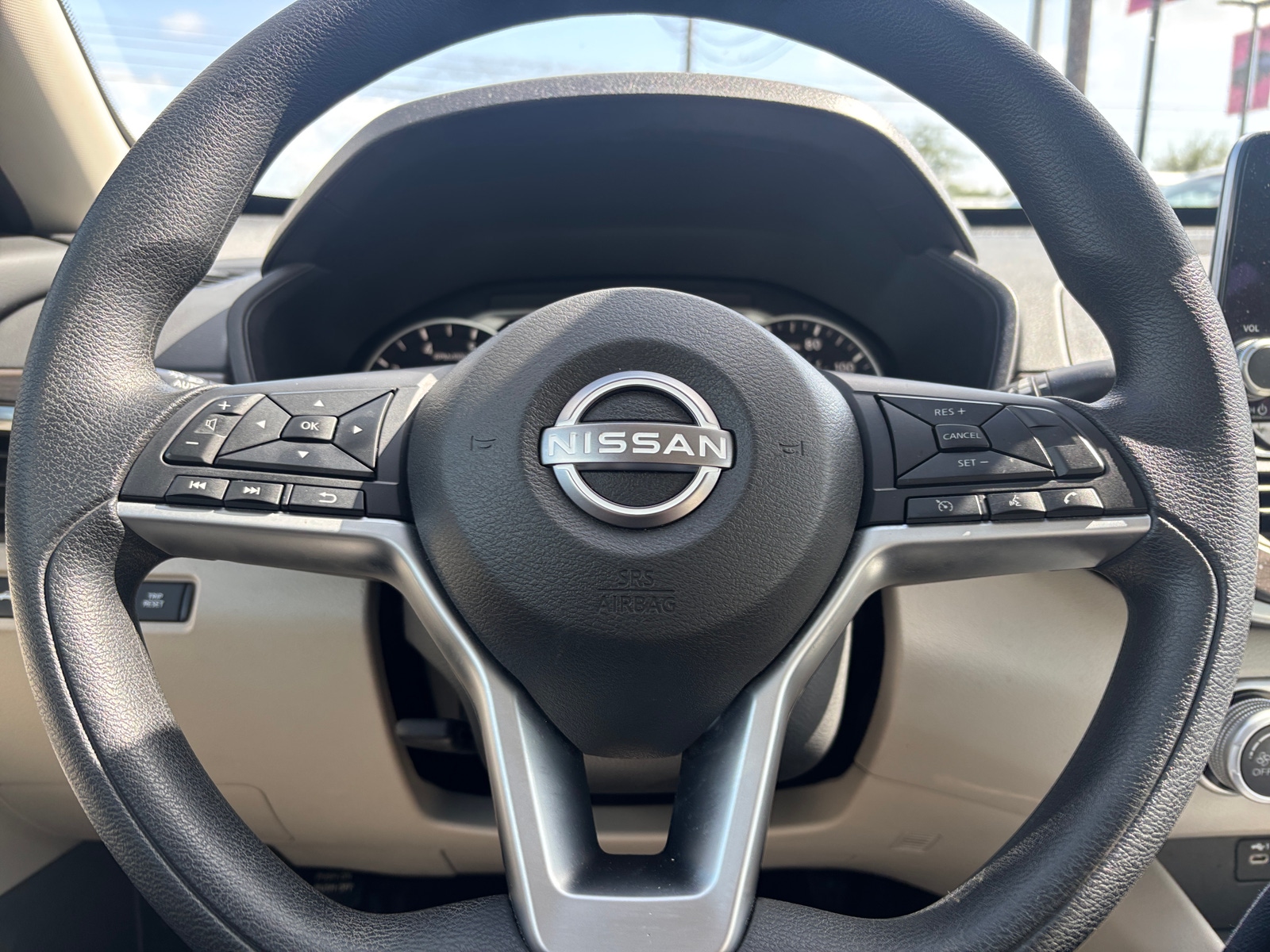 Thumbnail: 2025 Nissan Altima - 5