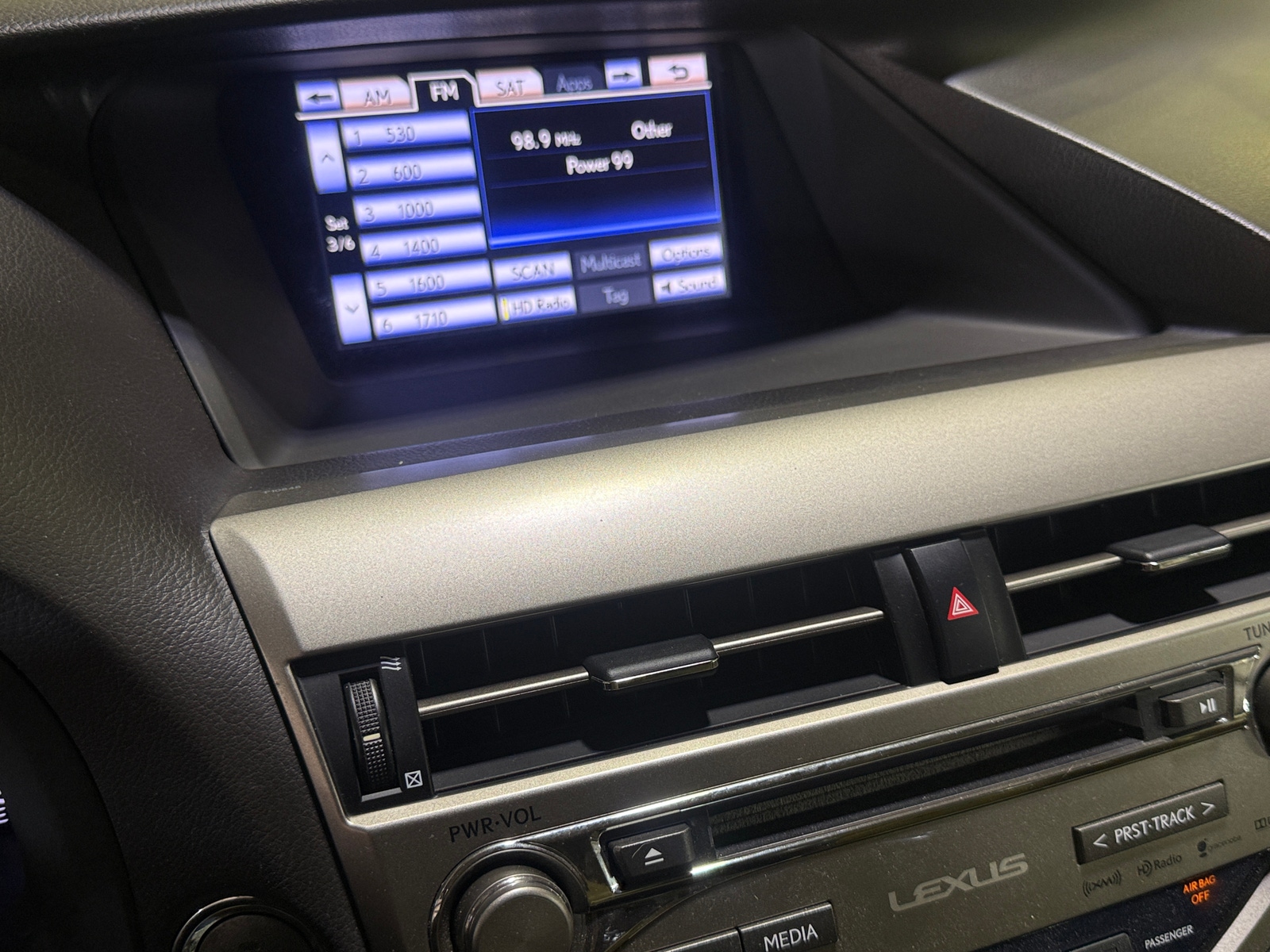 Thumbnail: 2015 Lexus RX - 3