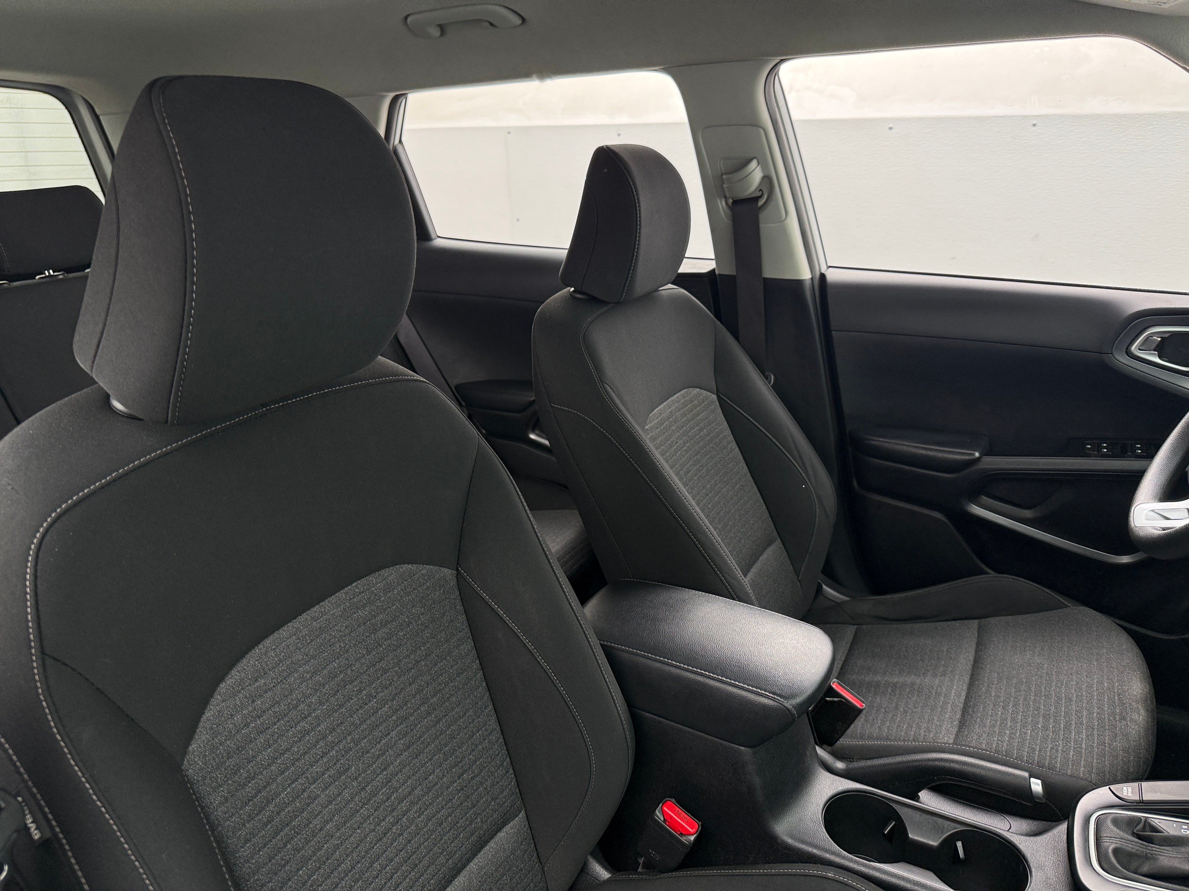 Used 2021 Kia Soul S with VIN KNDJ23AUXM7739780 for sale in Pewaukee, WI