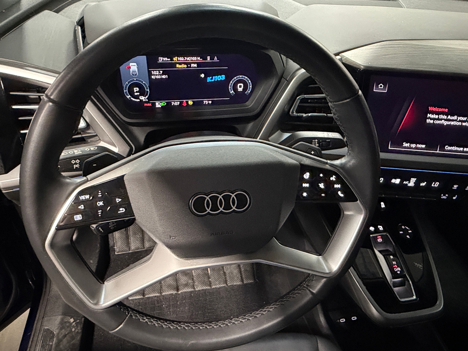 Thumbnail: 2023 Audi Q4 e-tron - 4