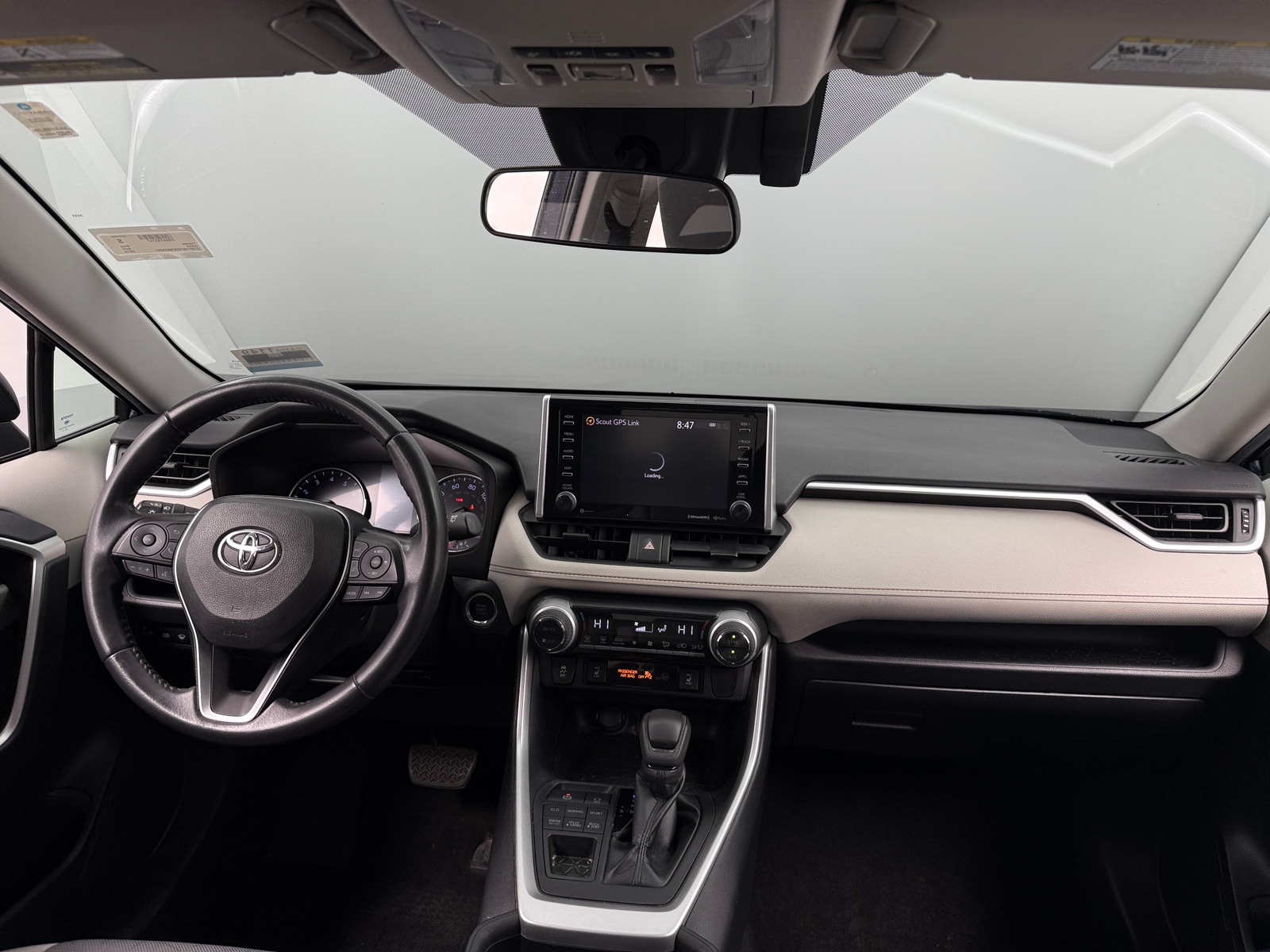 Thumbnail: 2019 Toyota RAV4 - 3