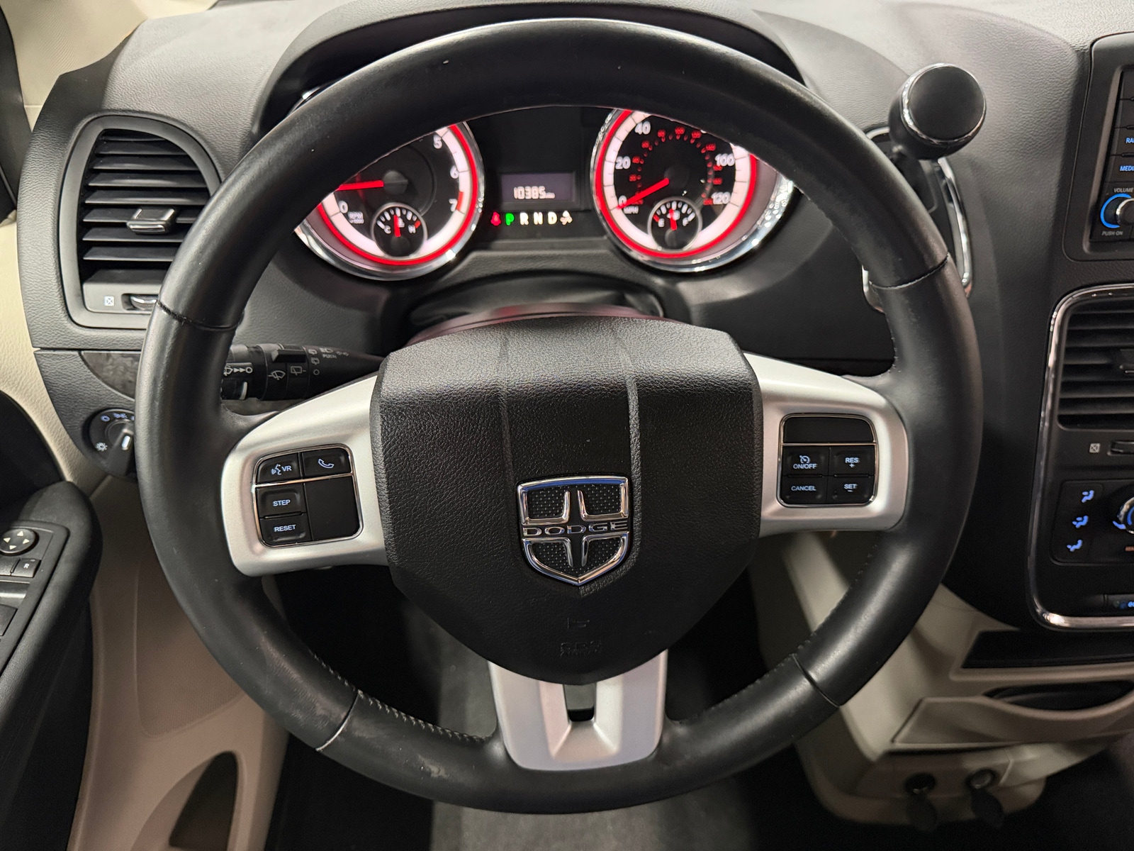 Thumbnail: 2017 Dodge Grand Caravan - 5