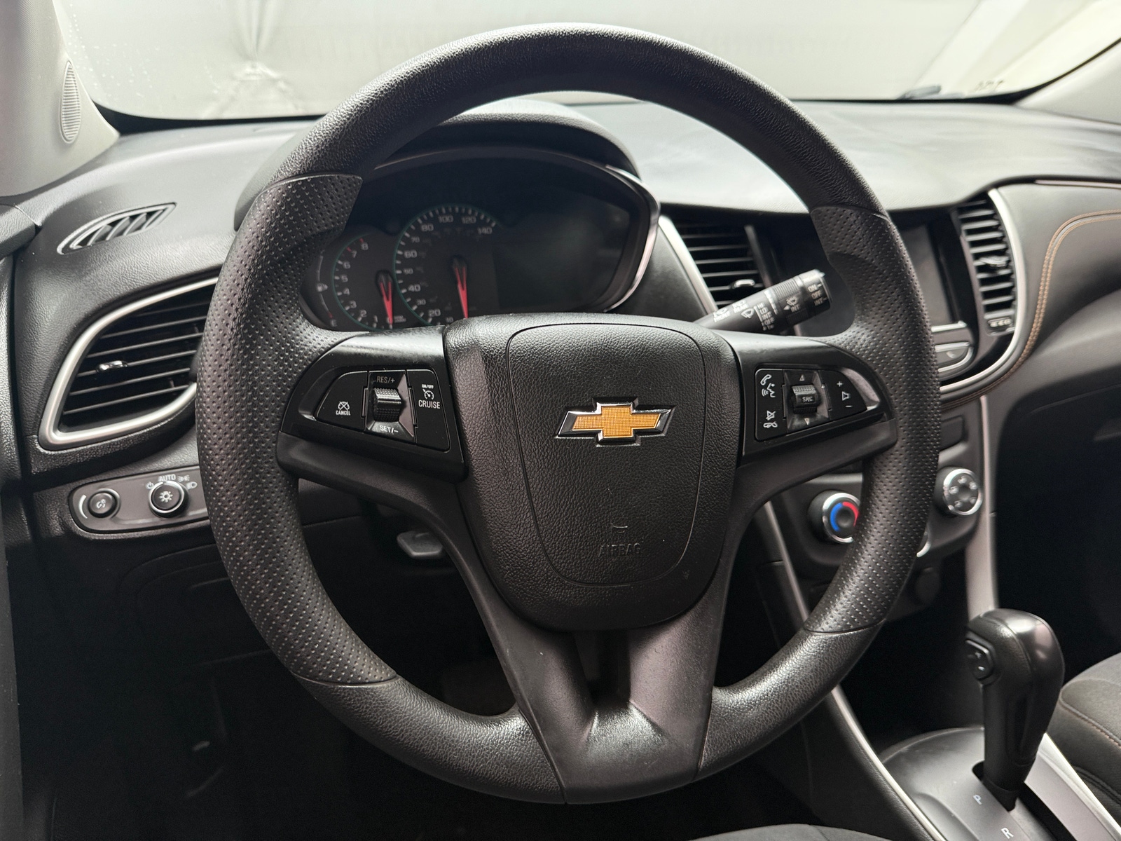 Thumbnail: 2022 Chevrolet Trax - 5