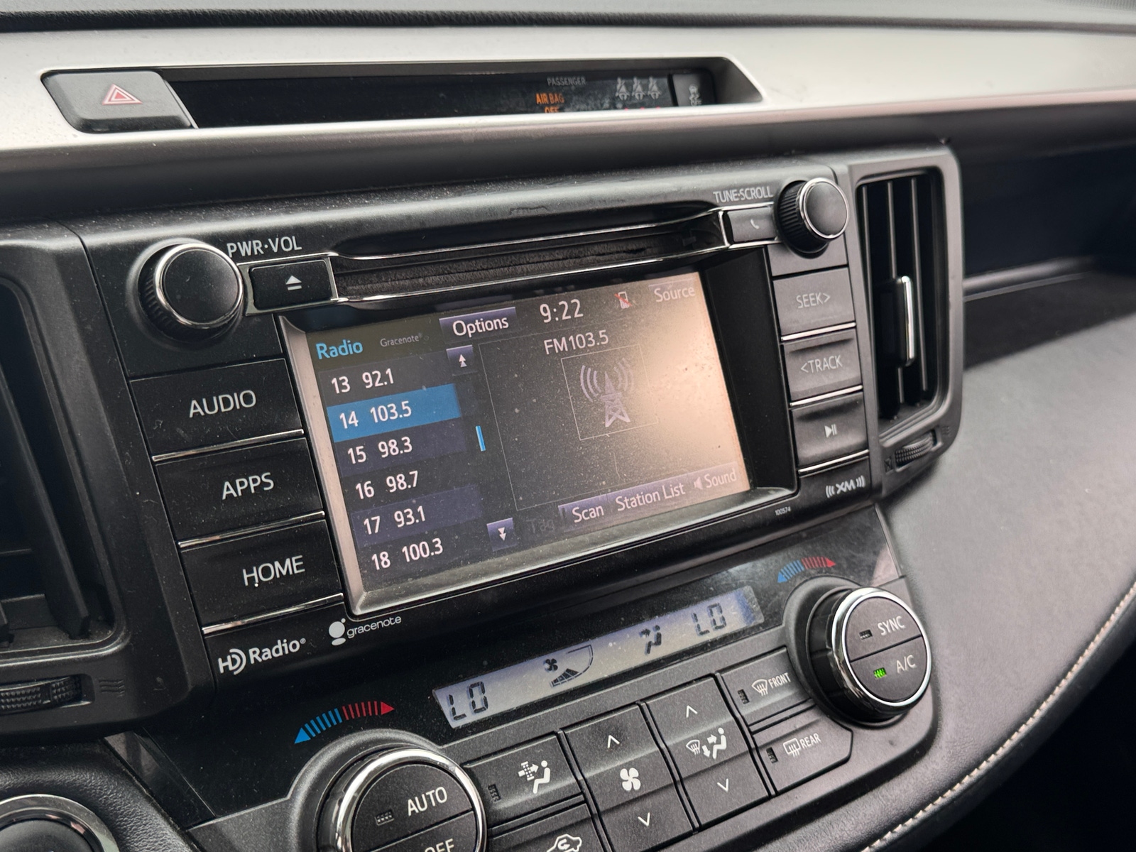 Thumbnail: 2018 Toyota RAV4 - 4