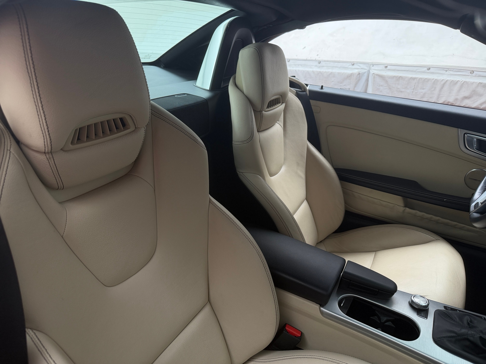 Thumbnail: 2013 Mercedes-Benz SLK - 2