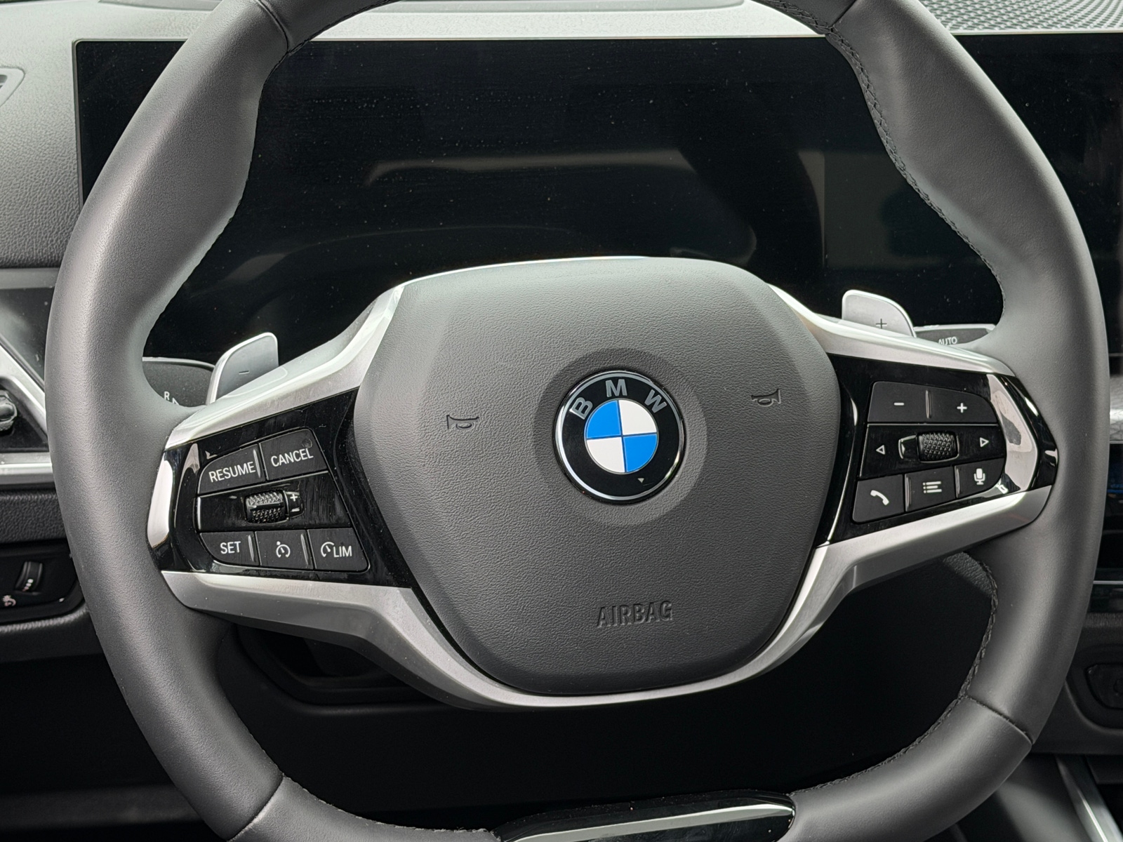 Thumbnail: 2025 BMW 4 Series - 4