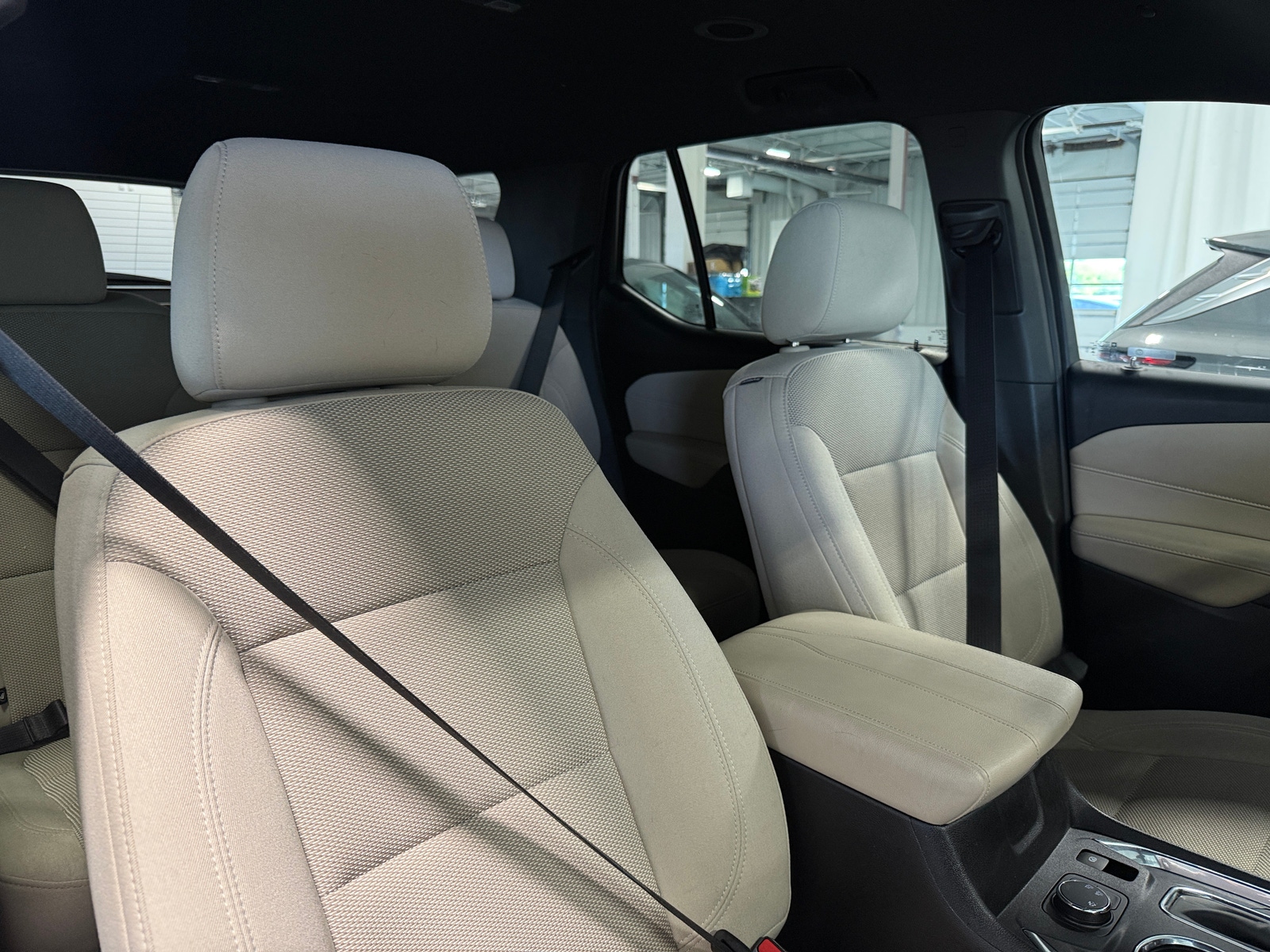 Thumbnail: 2023 Chevrolet Traverse - 2