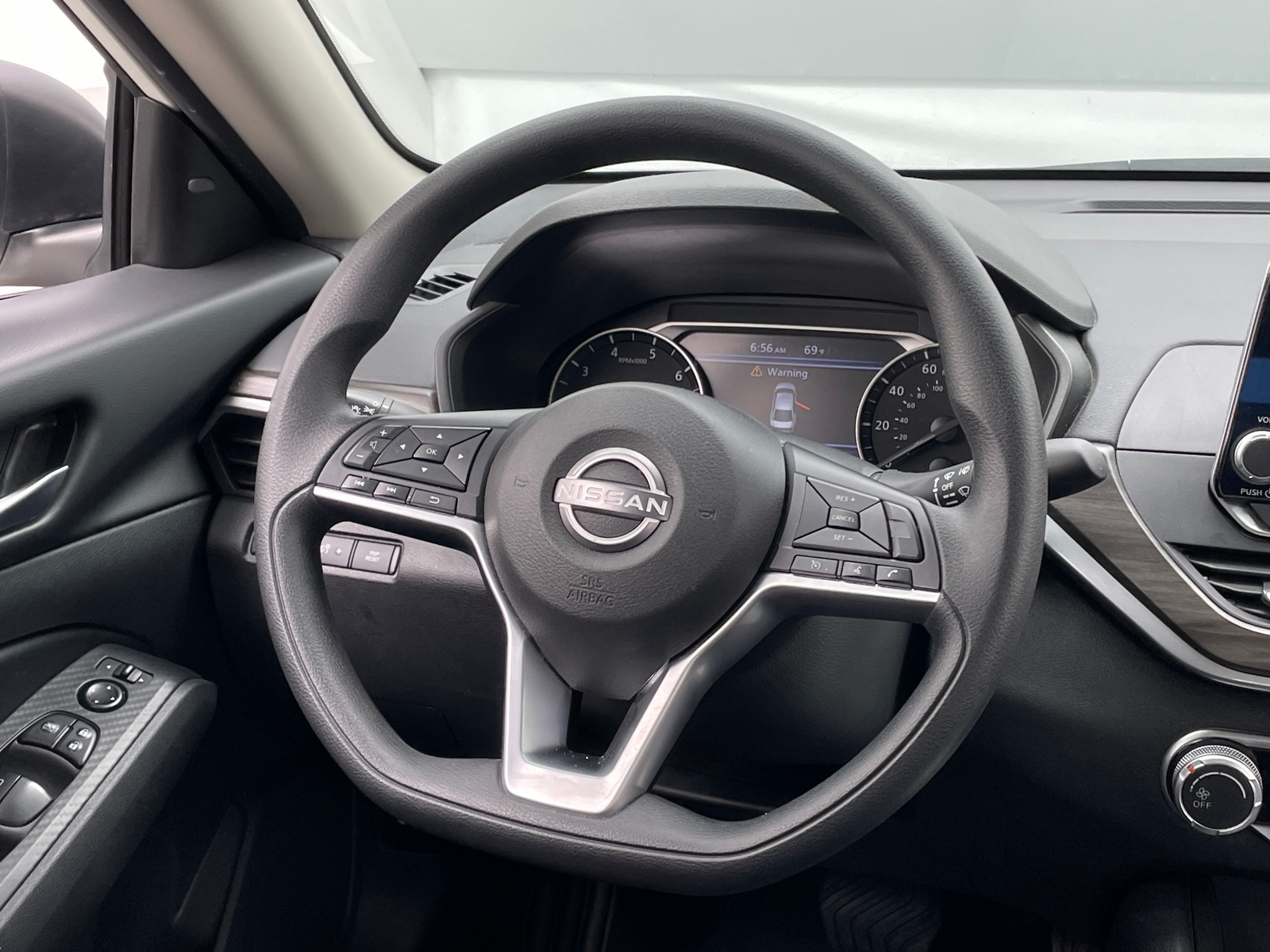 Thumbnail: 2025 Nissan Altima - 5