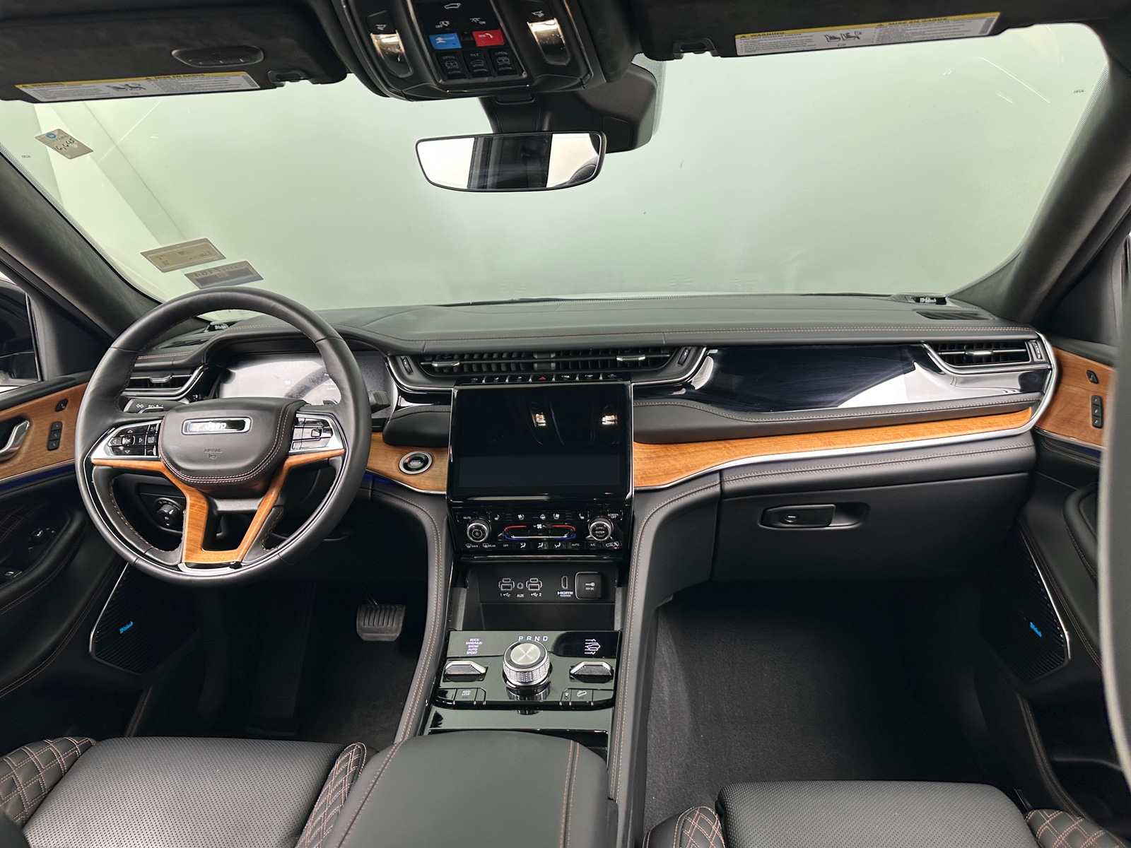 Thumbnail: 2025 Jeep Grand Cherokee L - 2
