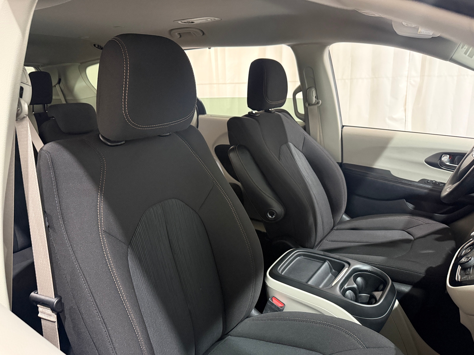 Thumbnail: 2020 Chrysler Pacifica - 2