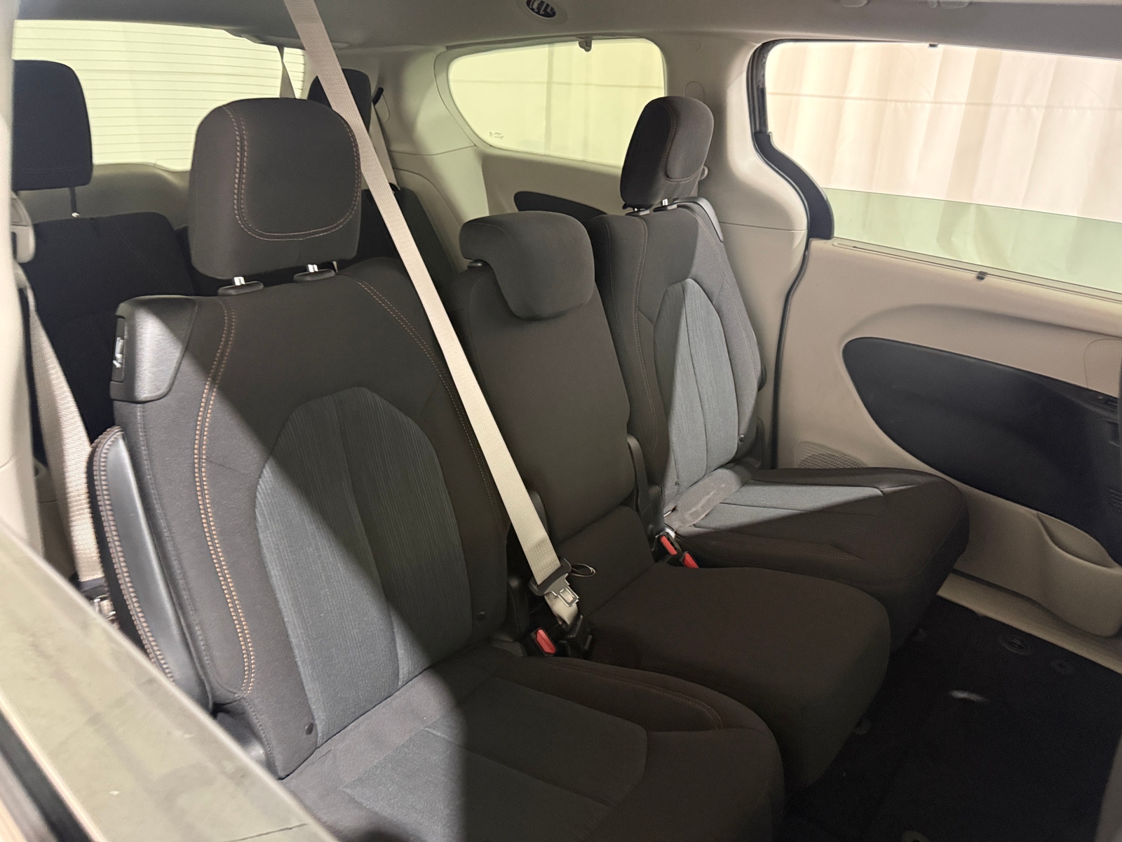 Thumbnail: 2020 Chrysler Pacifica - 6