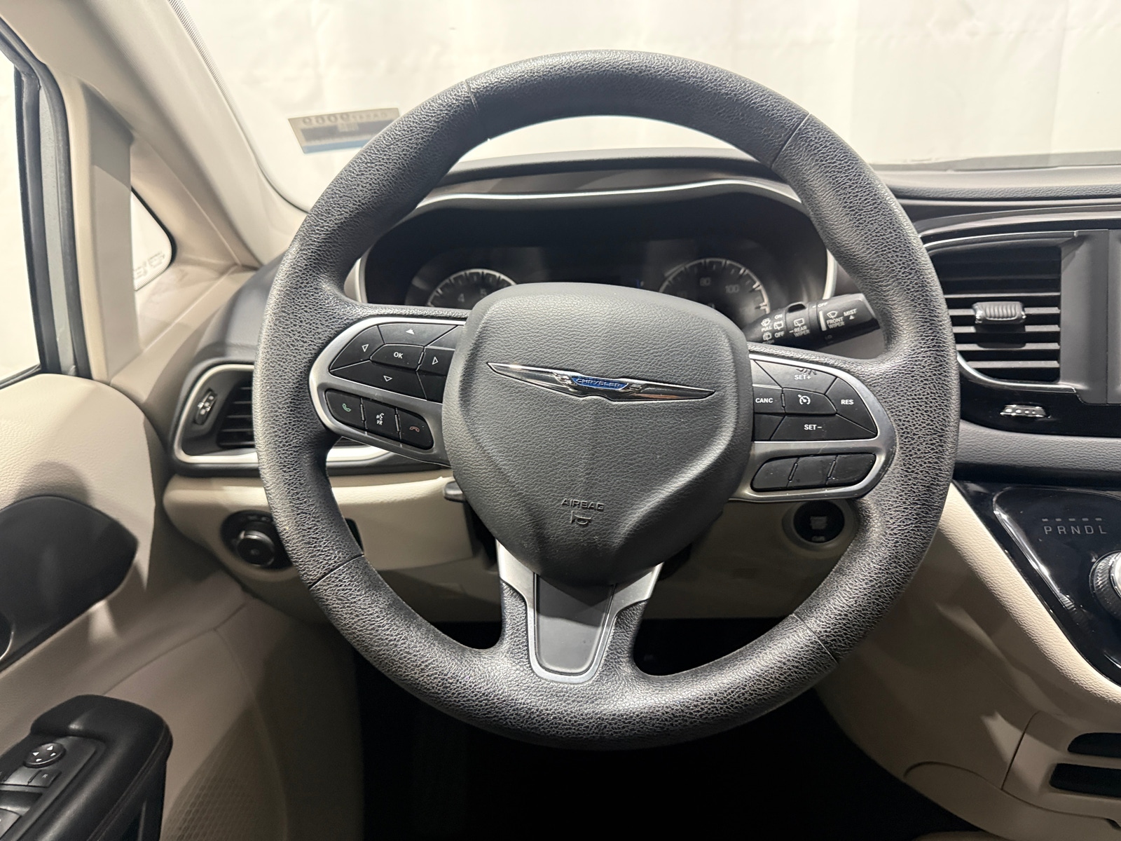 Thumbnail: 2020 Chrysler Pacifica - 5