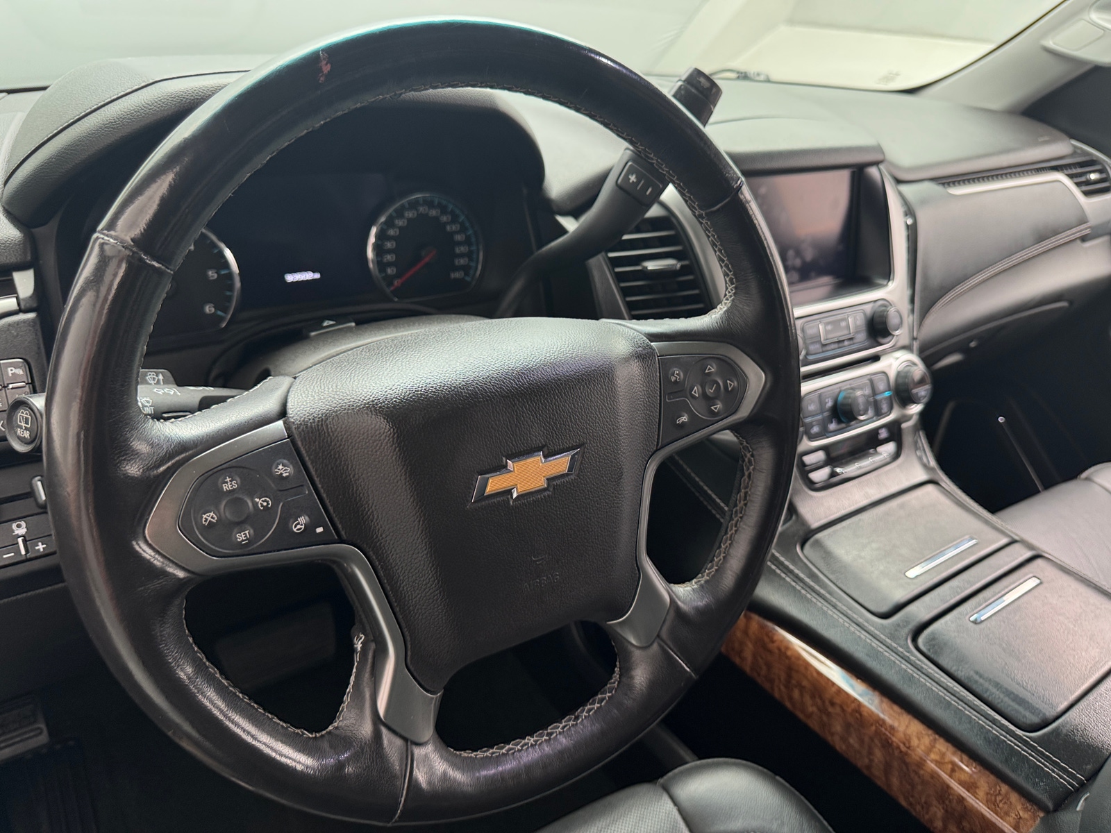 Thumbnail: 2018 Chevrolet Suburban - 4