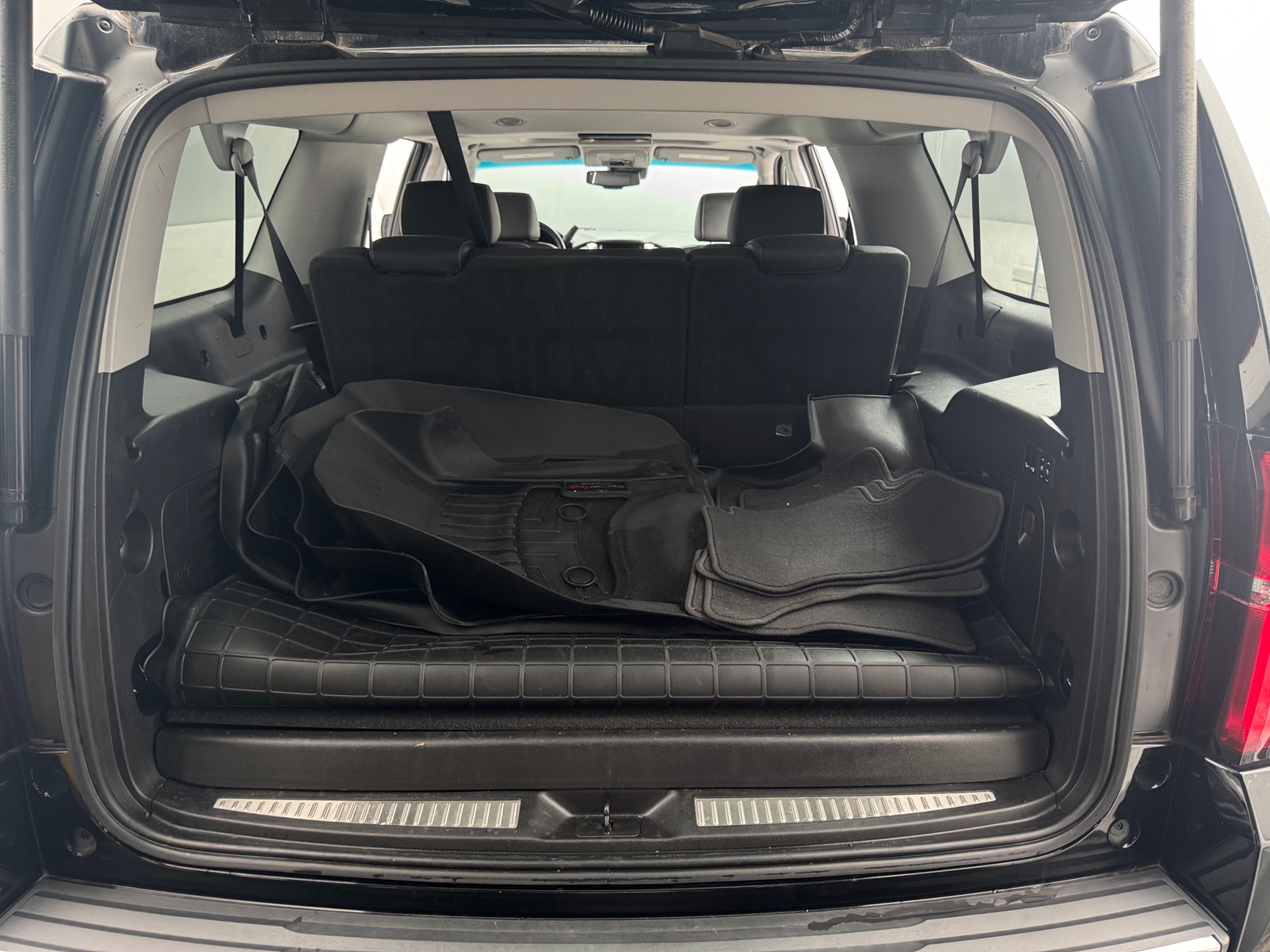 Thumbnail: 2018 Chevrolet Suburban - 6