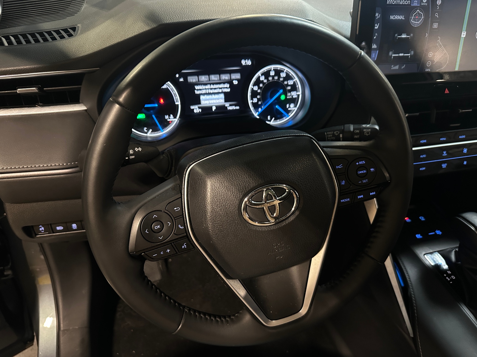 Thumbnail: 2022 Toyota Venza - 4