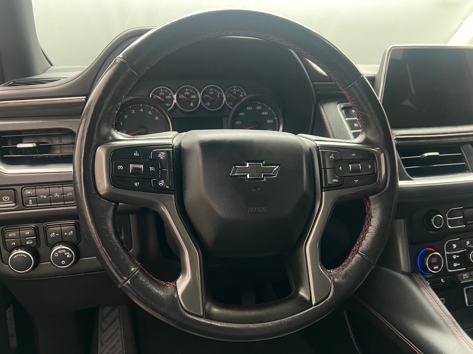 Thumbnail: 2021 Chevrolet Suburban - 4