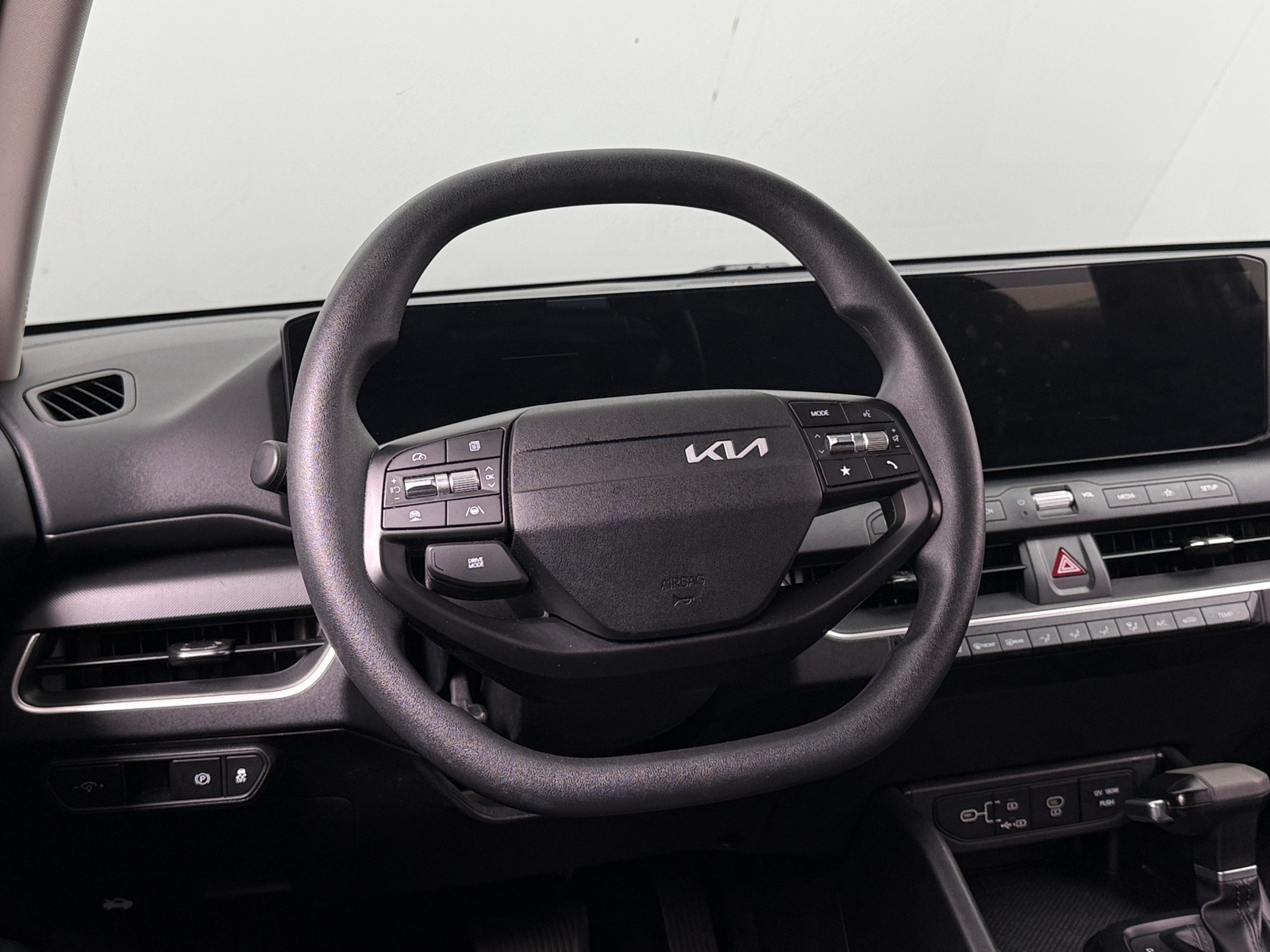 Thumbnail: 2025 Kia K4 - 5