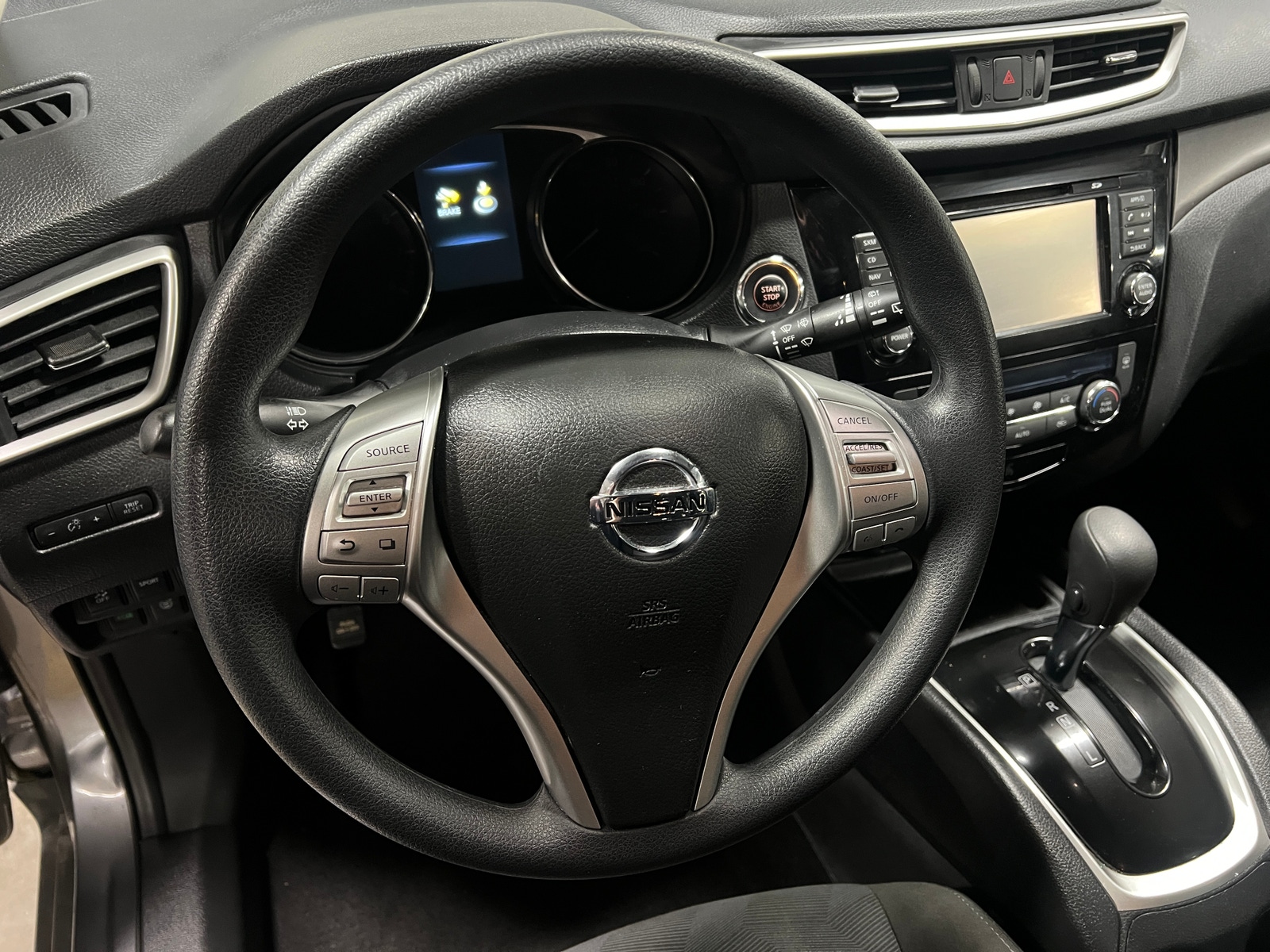 Thumbnail: 2016 Nissan Rogue - 5
