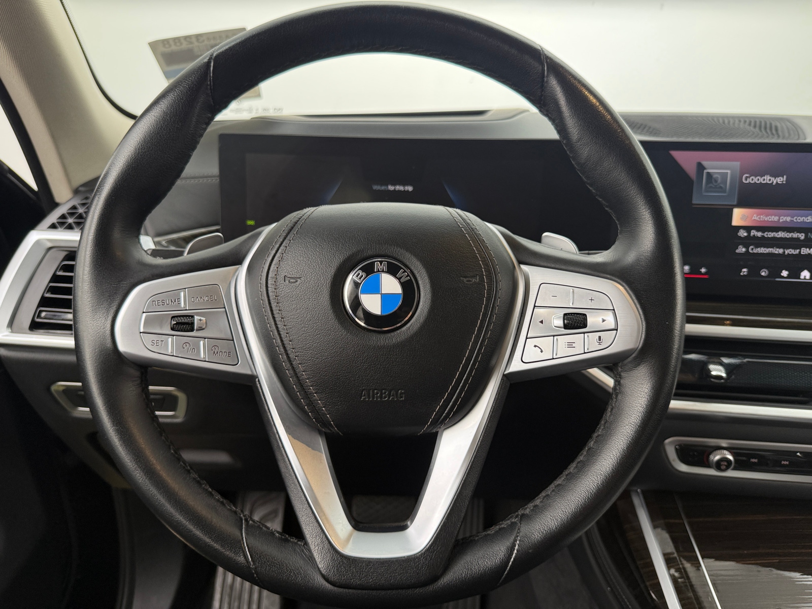 Thumbnail: 2025 BMW X7 - 4